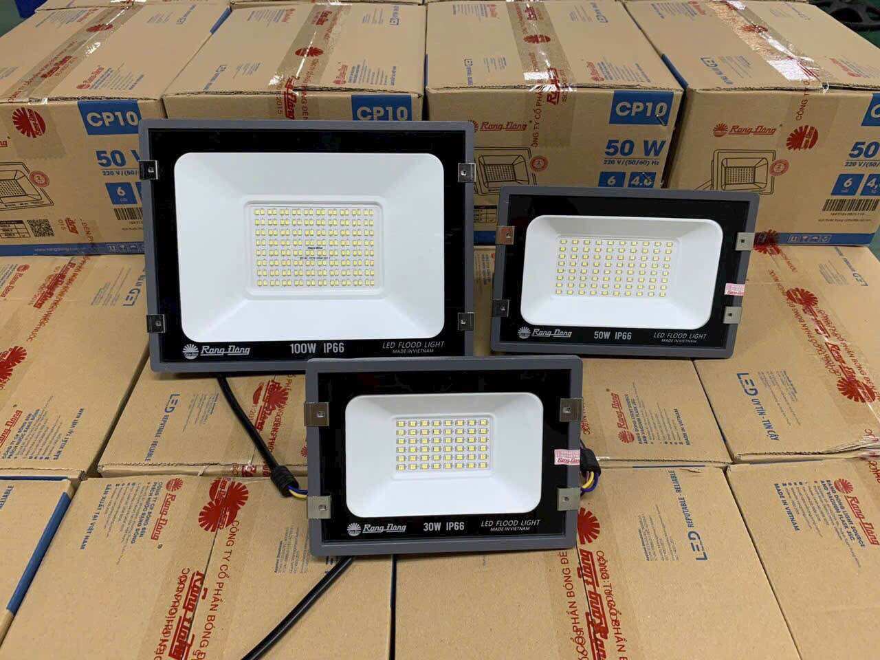 Đèn pha led 50w-100w cp10 rạng đông