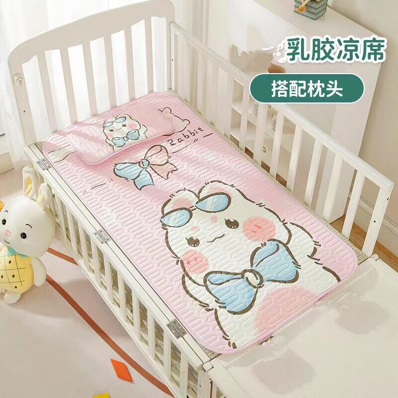 chiếu điều hòa có kèm gối cho bé