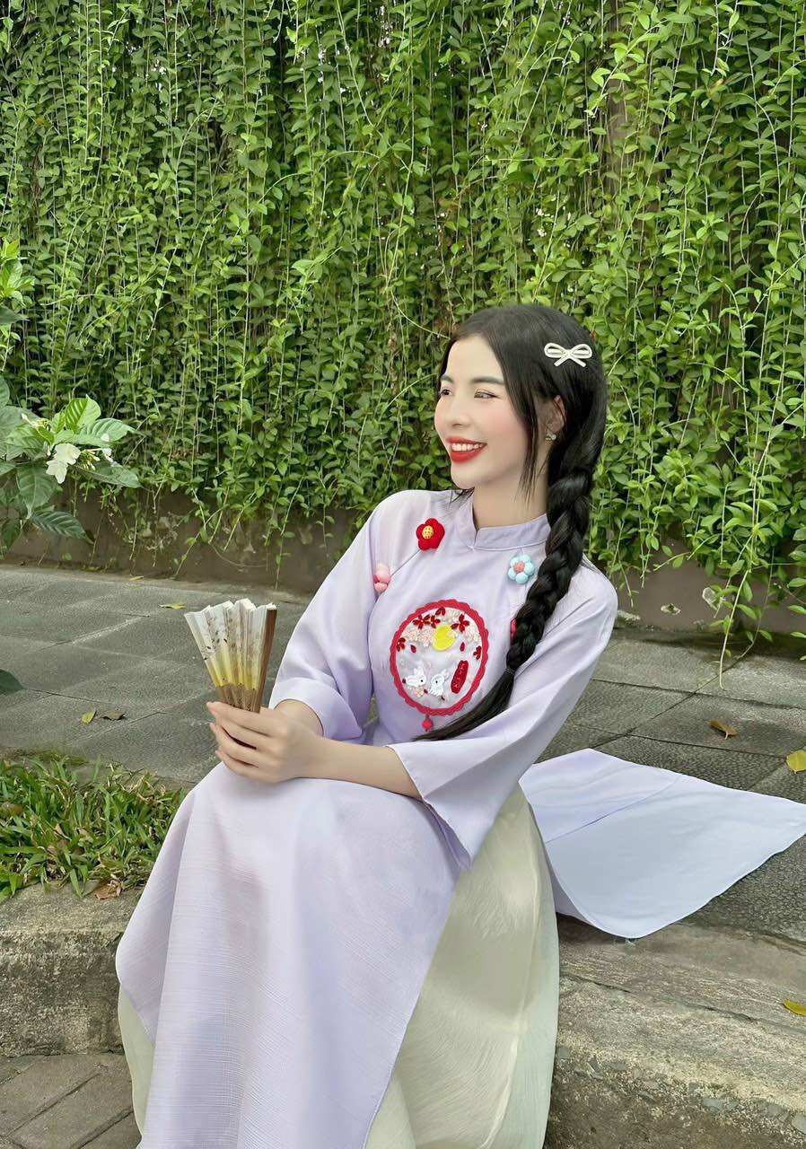 (SHOP BIGSIZE NỮ 50KG ĐẾN 90KG) set áo dài cách tân 6 hoa nổi