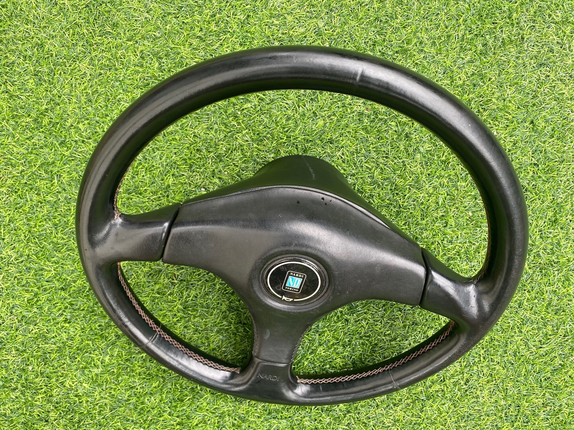 Vô lăng Nardi Subaru