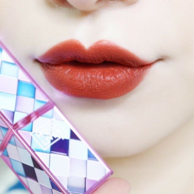 ( Thanh lý) Son sáp lì hold live trầy vỏ
