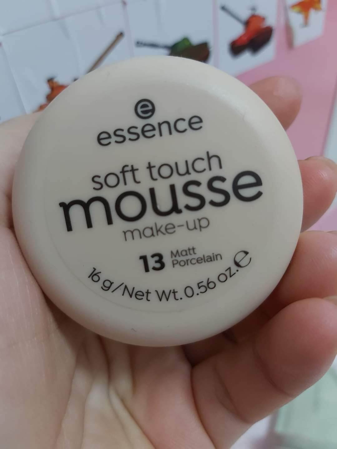 Phấn tươi essence soft mousse tone 04 thông dụng