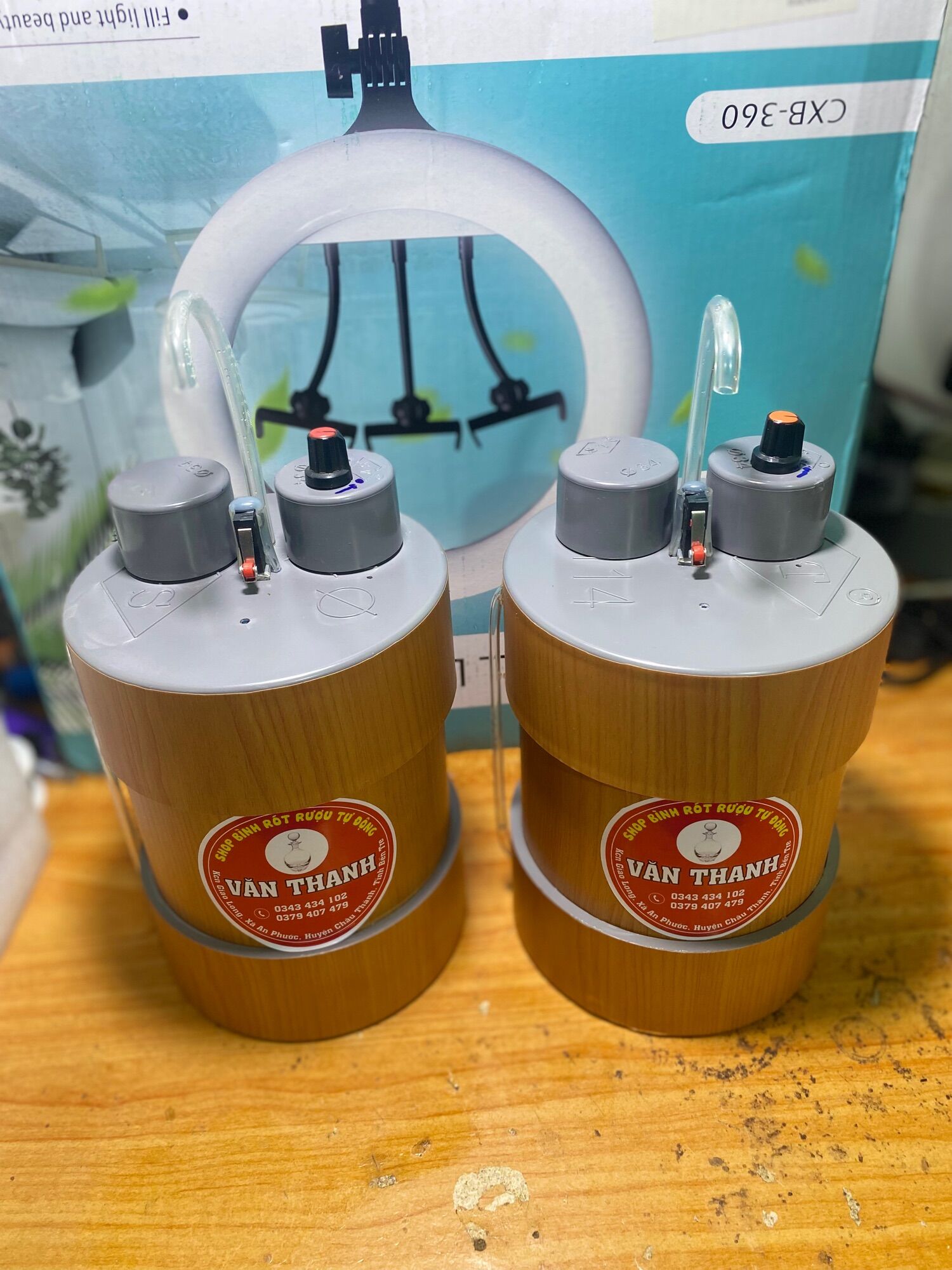 Bình rót rượu tự động 1.5l giã gỗ