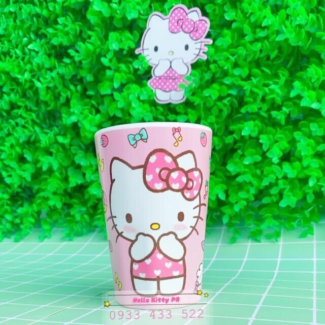 Ly uống nước 480ml Hello Kitty - Doremon Doraemon