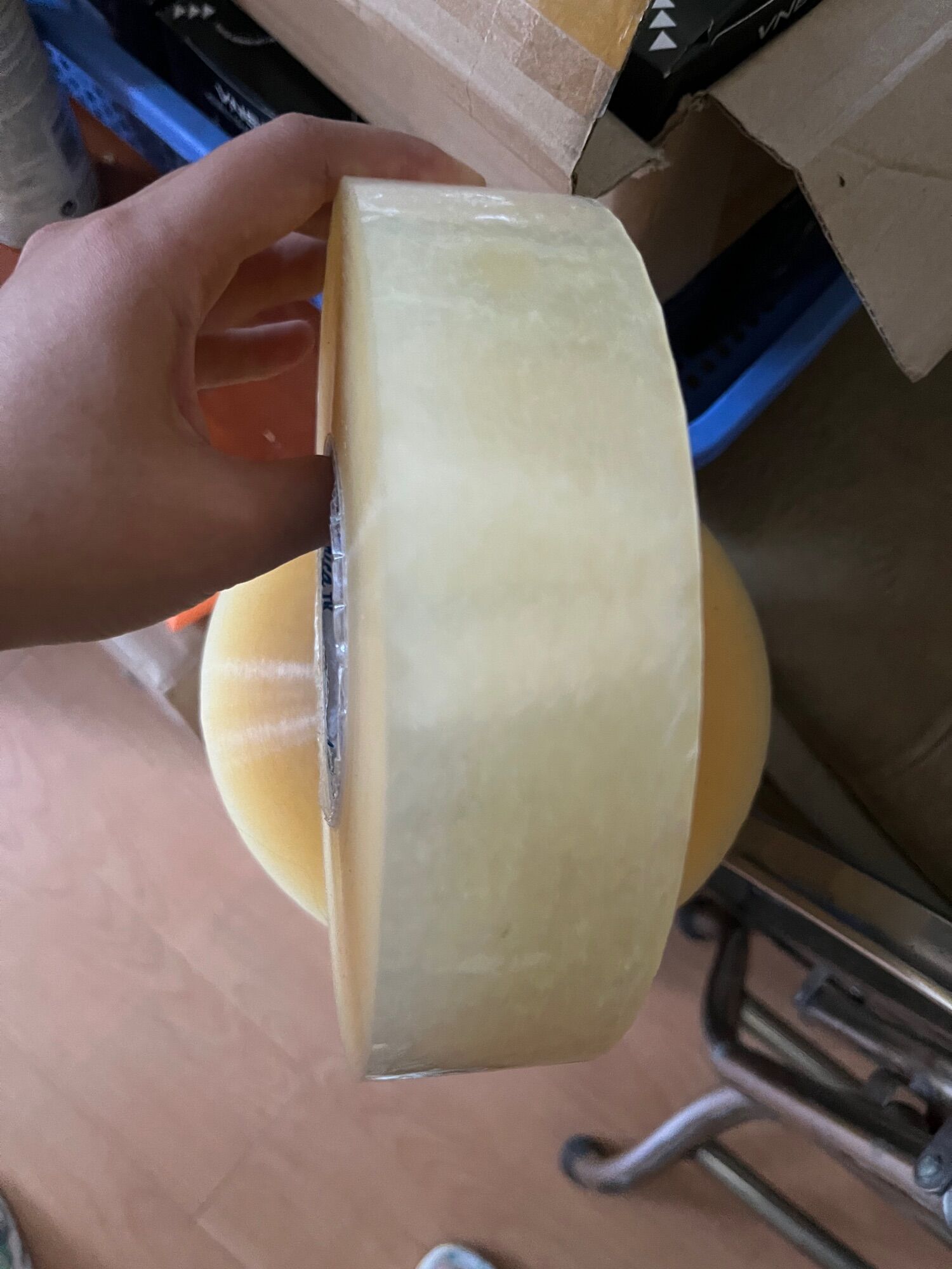 Băng keo dán thùng siêu dày,siêu dính 1kg/cuộn