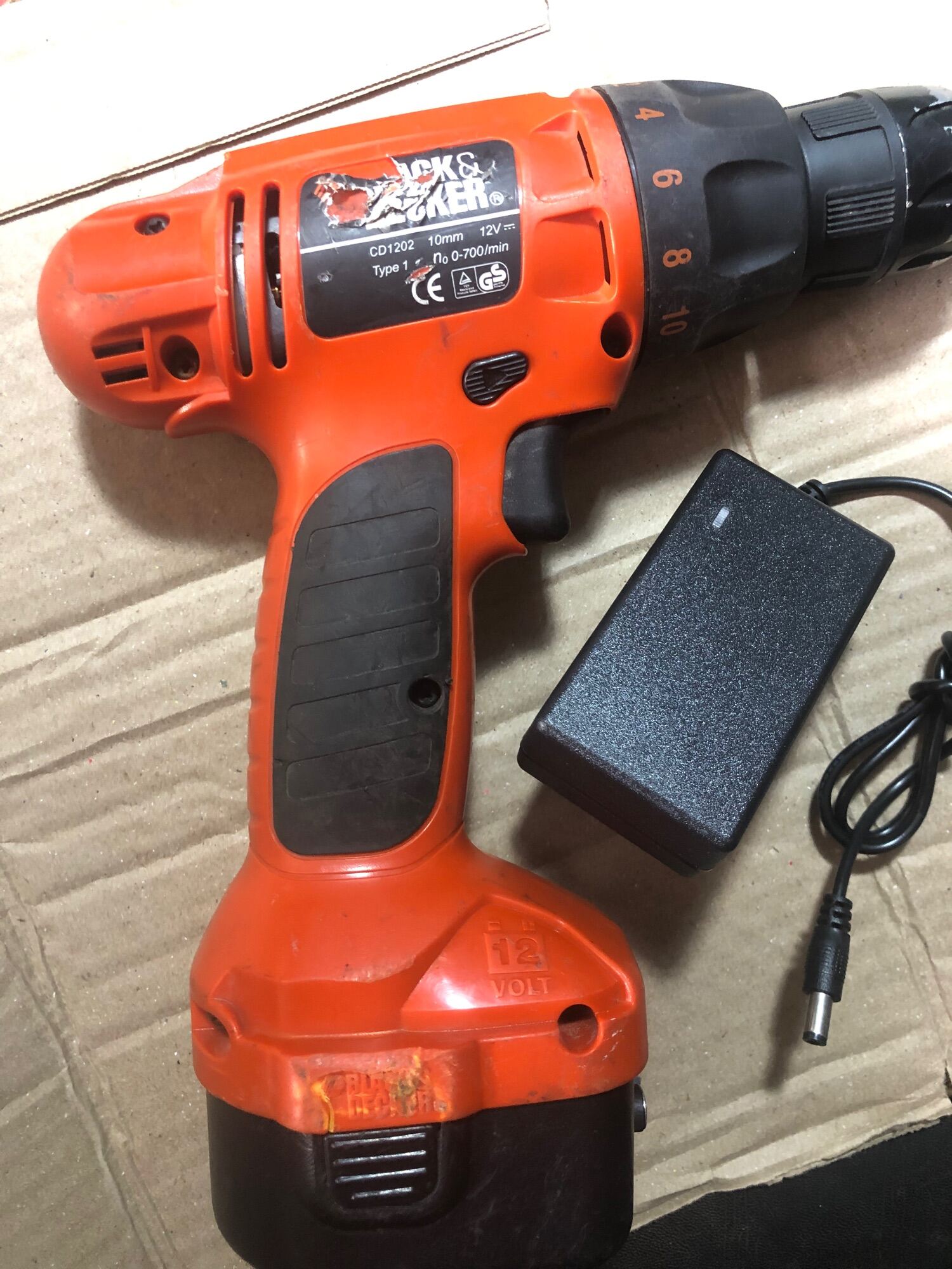 Khoan BLACK DECKER h ng b i 12v ng pin m i s c 220v