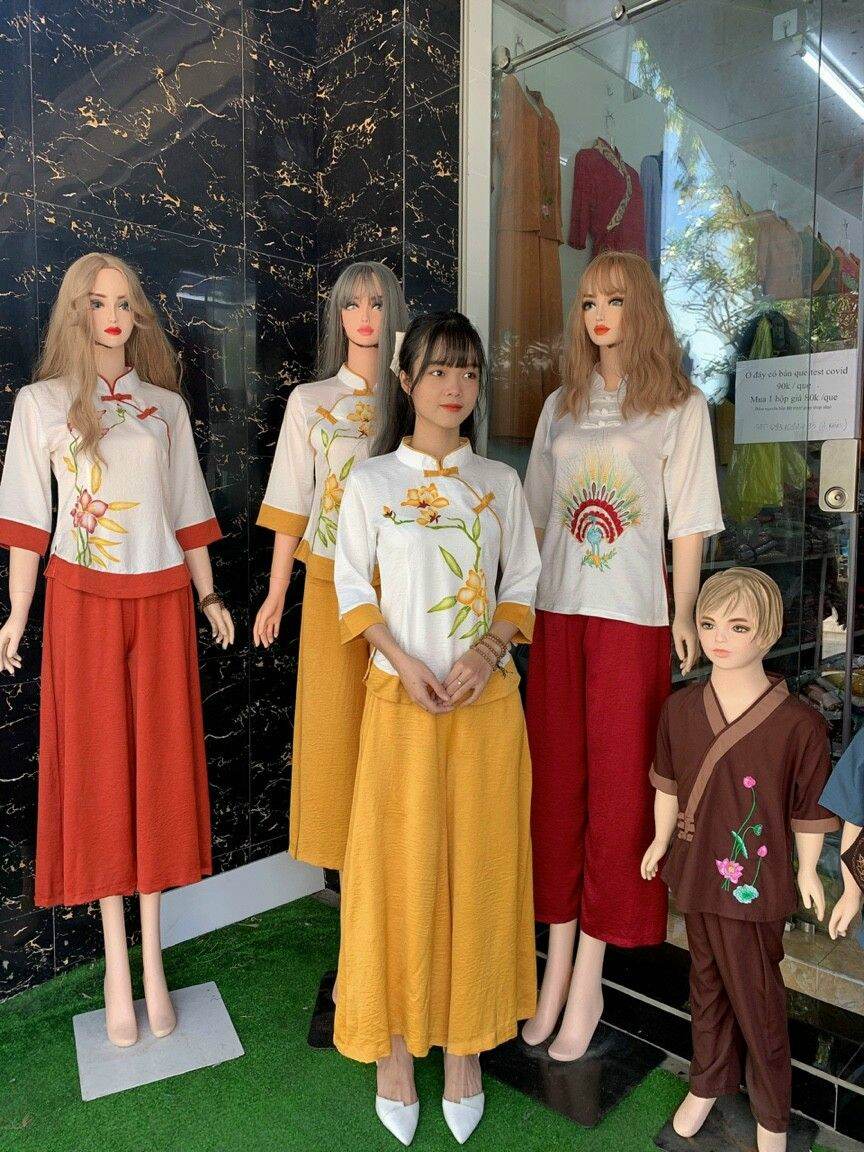 Đồ lam đi chùa - mẫu sườn xám vải lụa pháp