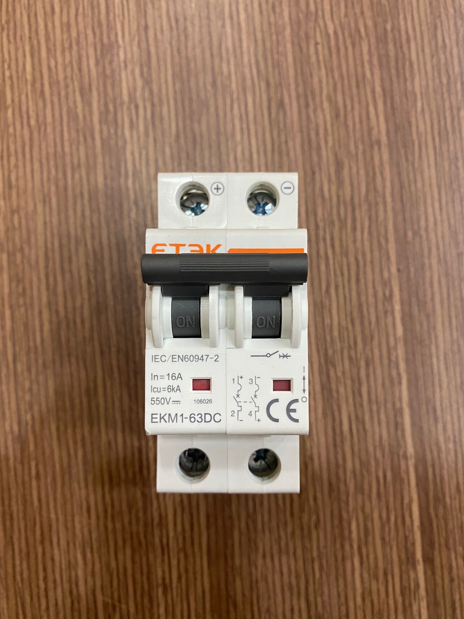 APTOMAT CB DC 550V 16A, 25A, 32A, 63A 2P ETEK