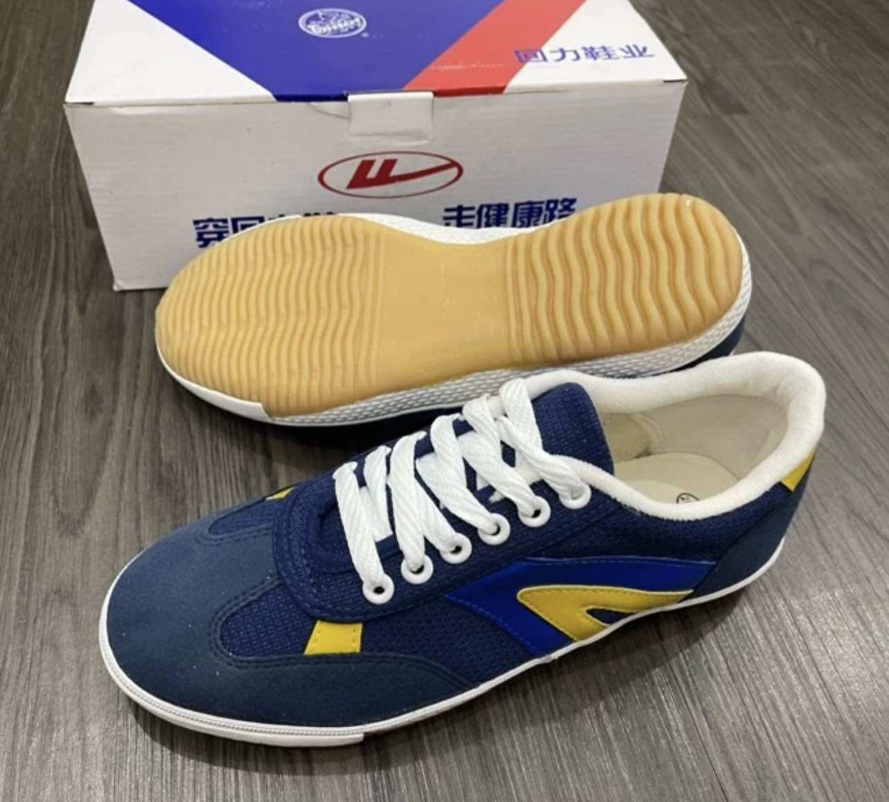 Giày Bata Phủi Warrior WT5 ShangHai chính hãng ( Trắng,Tím Than)