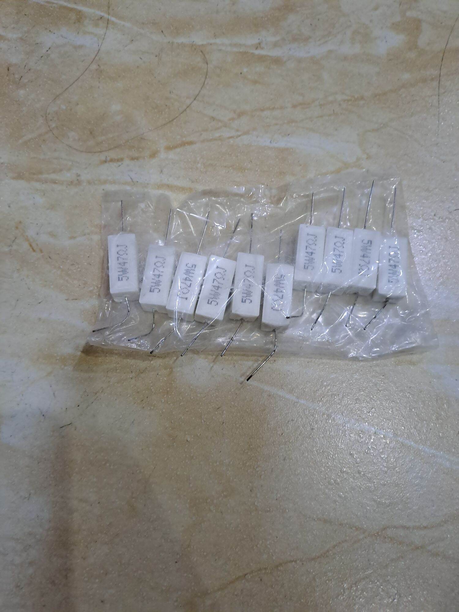 10 điện trở sứ 47om 5w