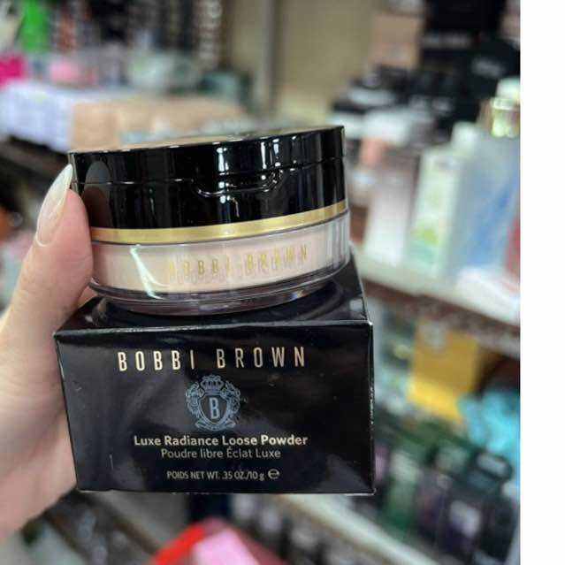 Phấn phủ dạng bột loose thuộc dòng cao cấp Luxe Radiance Loose Powder