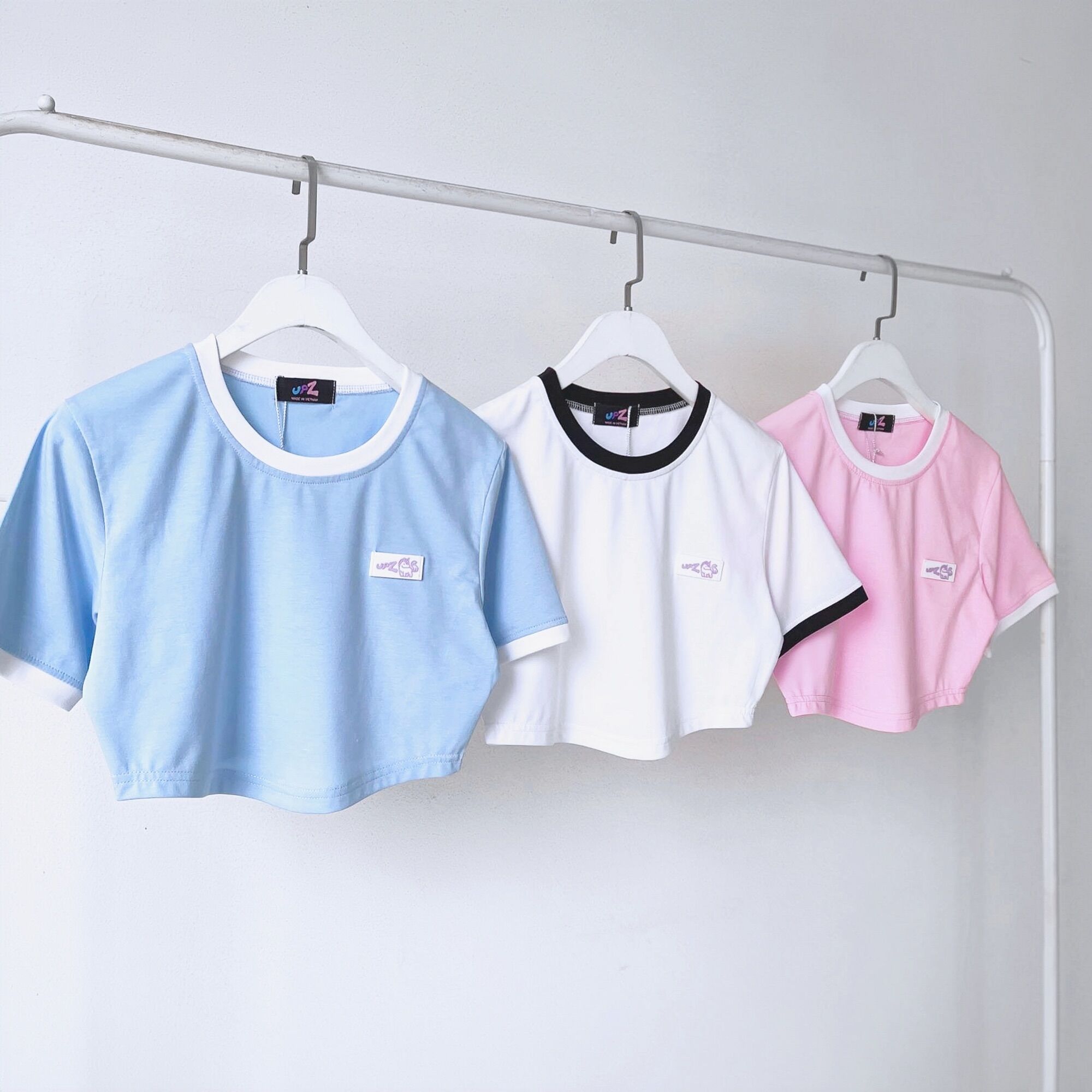 UPZ Áo Thun Croptop Viền (3 Màu)