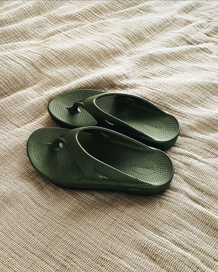 Dép oofos quai kẹp, big size 44,45,46,47.