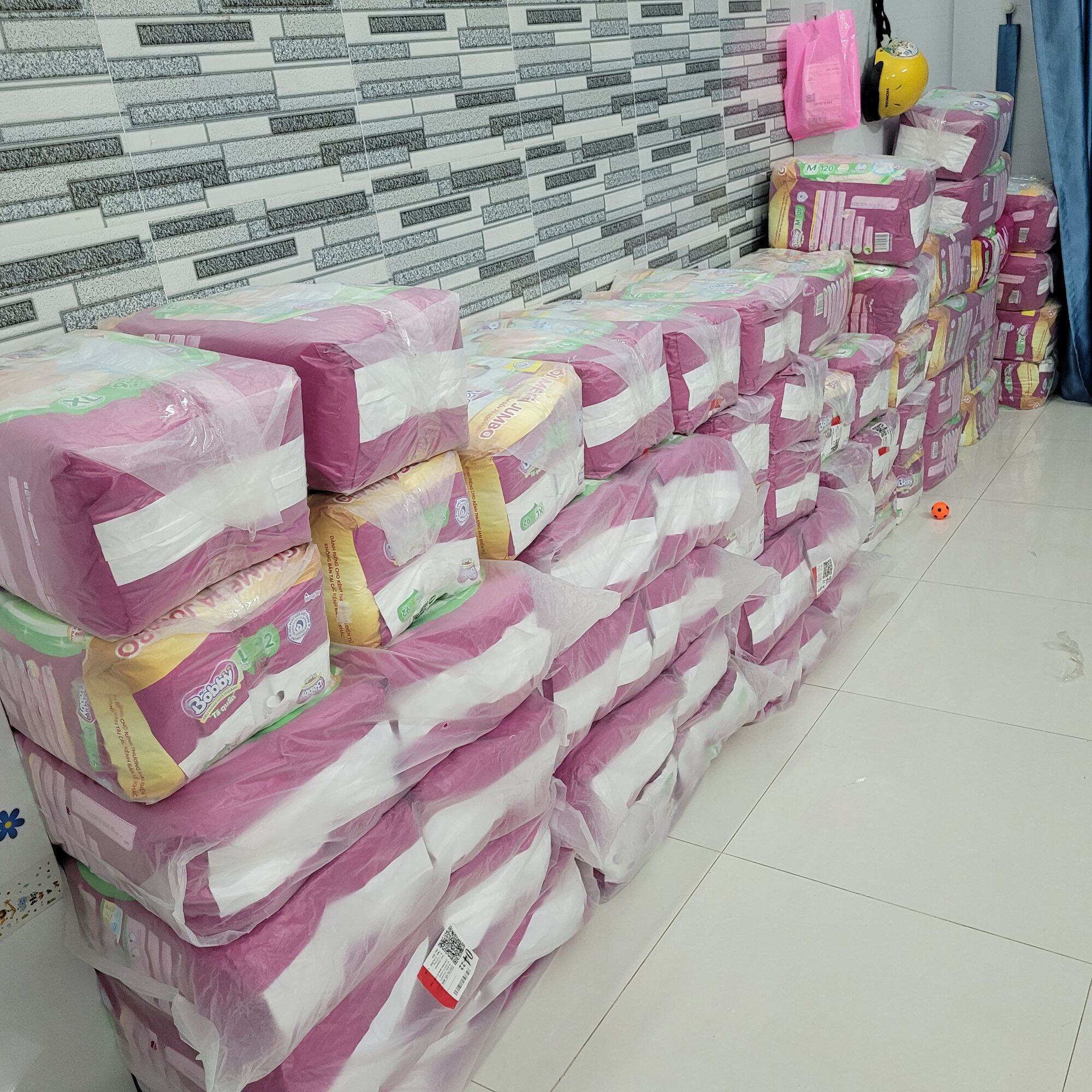 Tã quần Bobby L48 mẫu mới Date 2026 Mega Jumbo (Nửa gói tã/bỉm quần Bobby size L 96 miếng, bỉm quần Bobby L96 miếng)