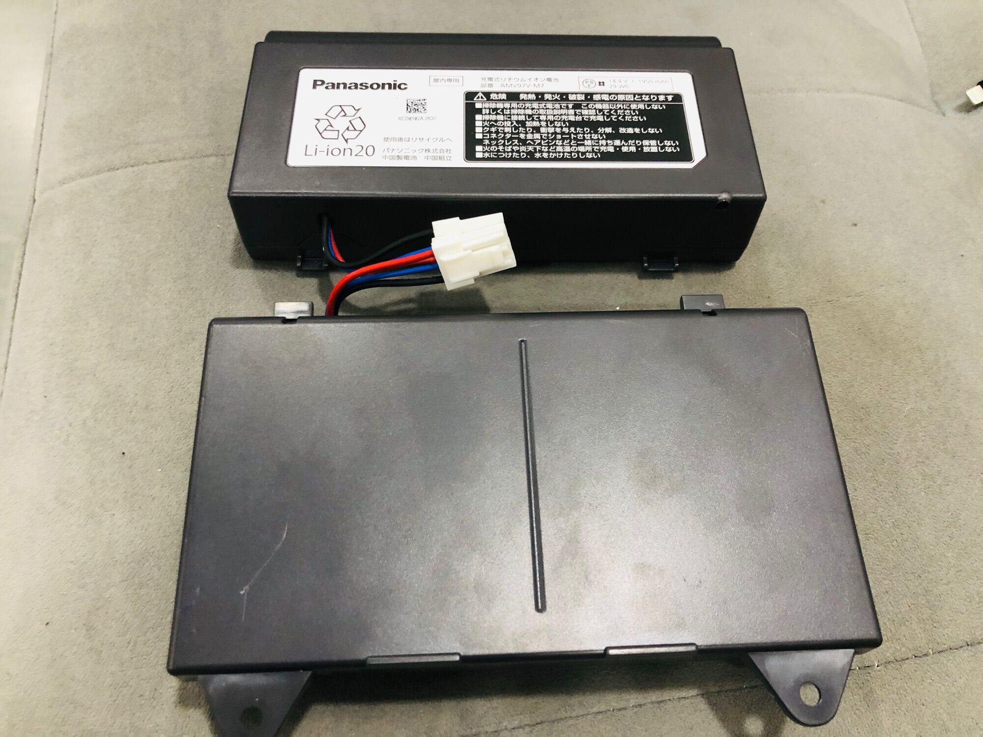 Pin cho Robot hút bụi Panasonic model MCRS1,MC-RS20,MC-RS200,MC-TRS1