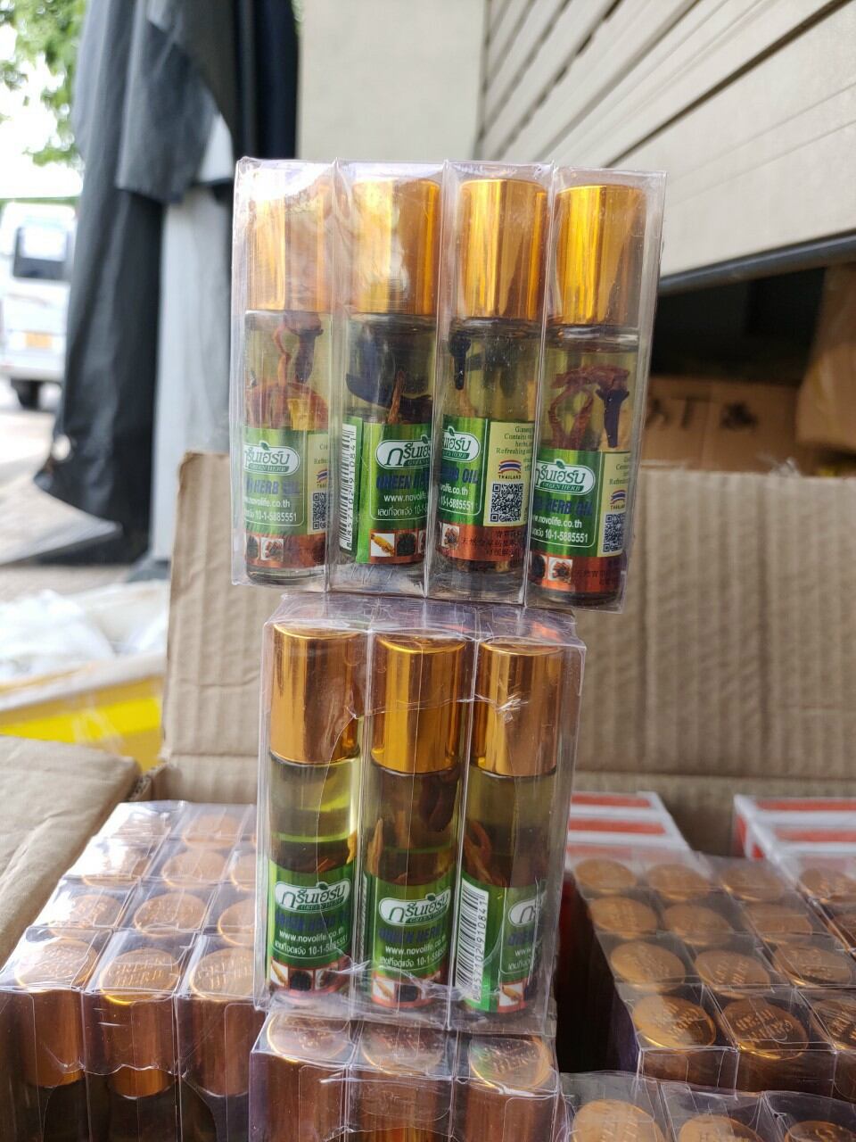 Dầu lăn nhân sâm Thái