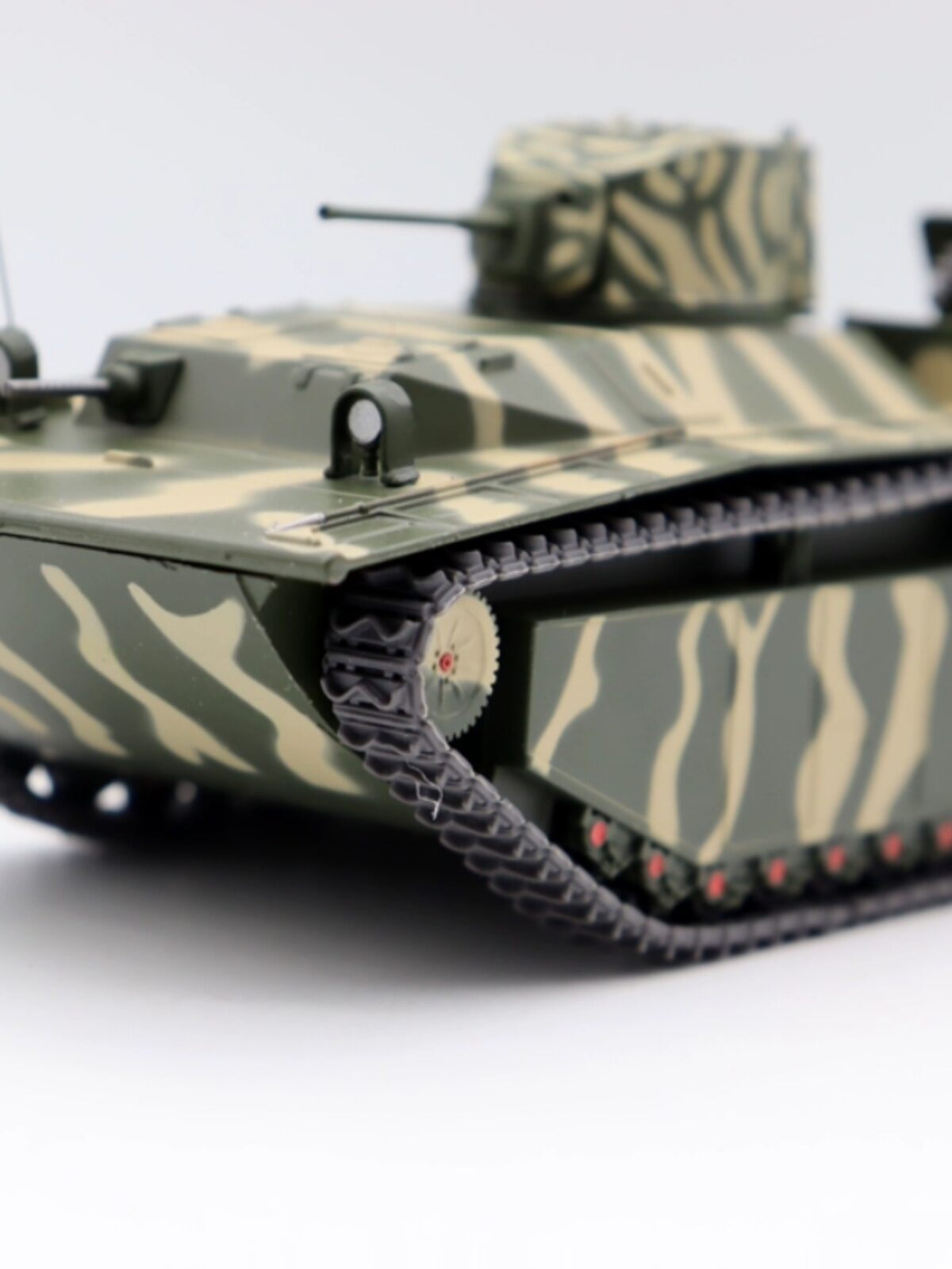 [Military Thunder Amphibious Tank Model 1:43,Military Thunder Amphibious Tank Model 1:43,] Giá 912,000 Đồng*Miễn phí vận chuyển
