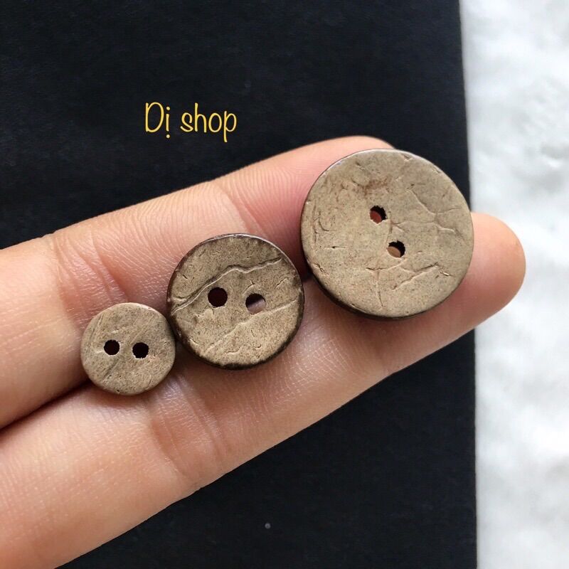 Gói 50 nút gỗ dừa nhiều size