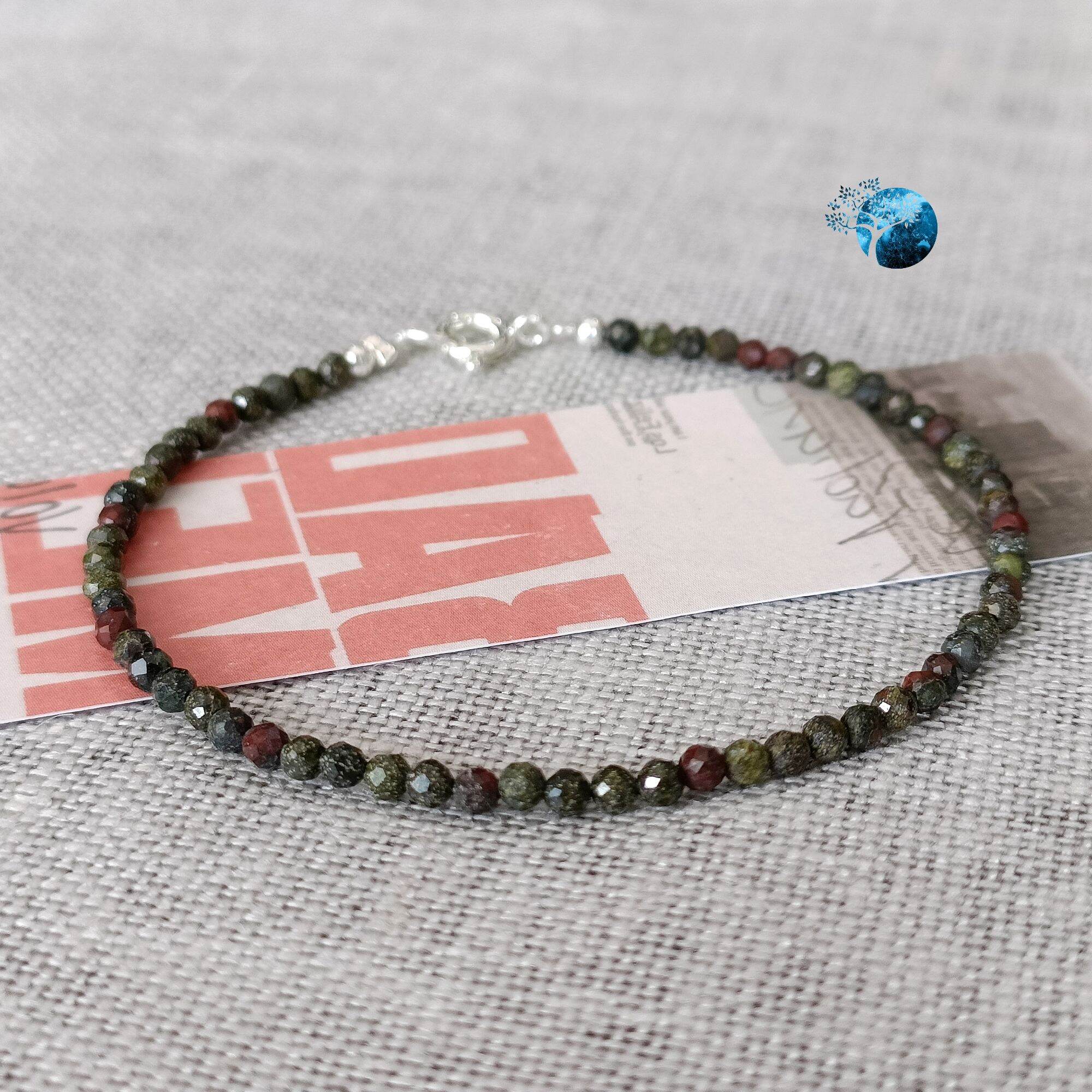 Vòng tay đá dragon blood jasper cắt giác 1.5mm