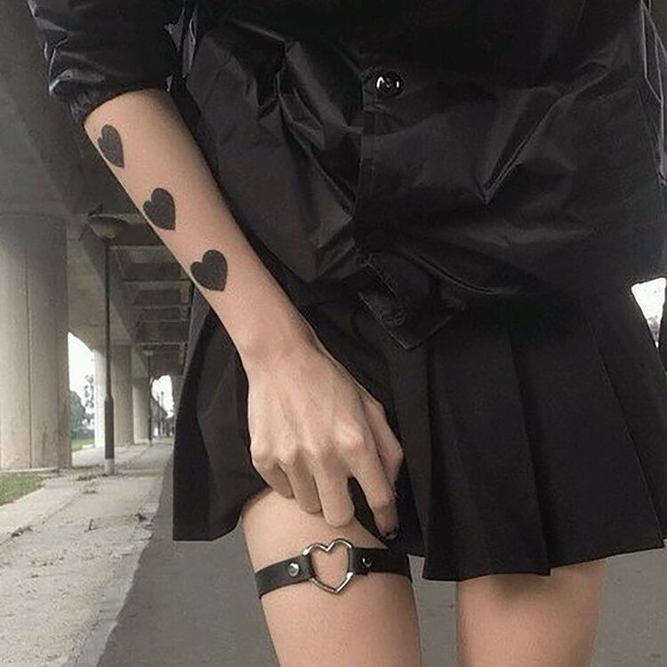 Chocker trái tim phối da