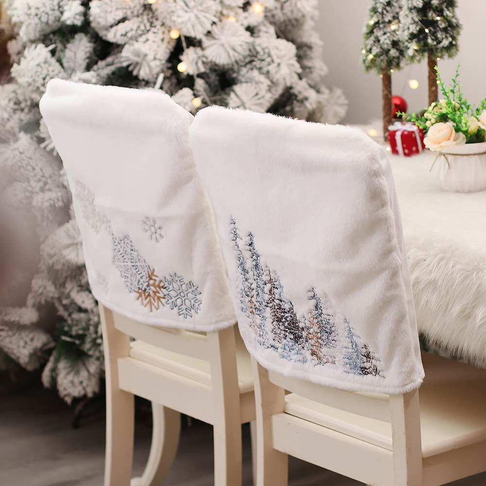 Nơ ghế, bọc ghế giáng sinh trang trí bàn tiệc