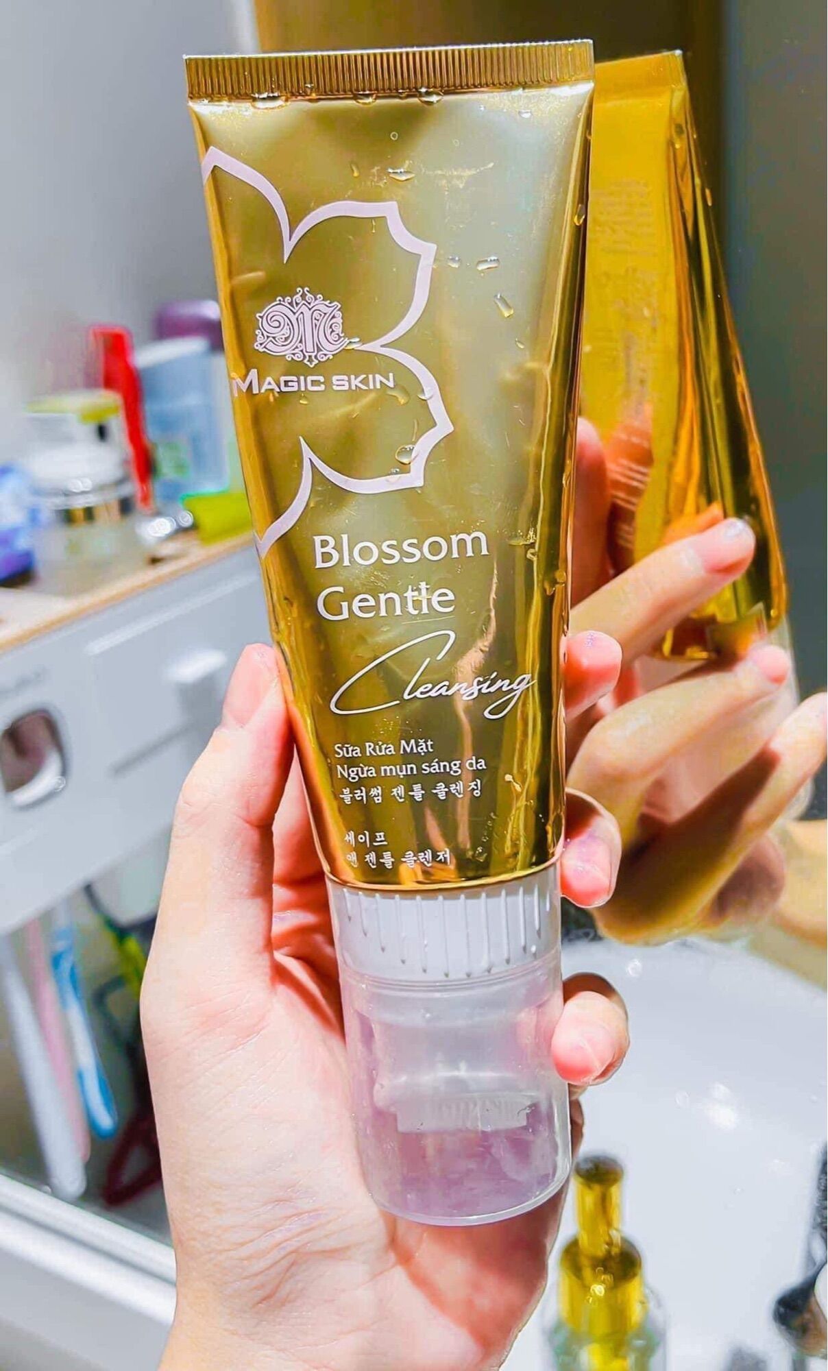 Sữa rửa mặt dịu nhẹ magicskin-giải pháp cho làn da khô yếu