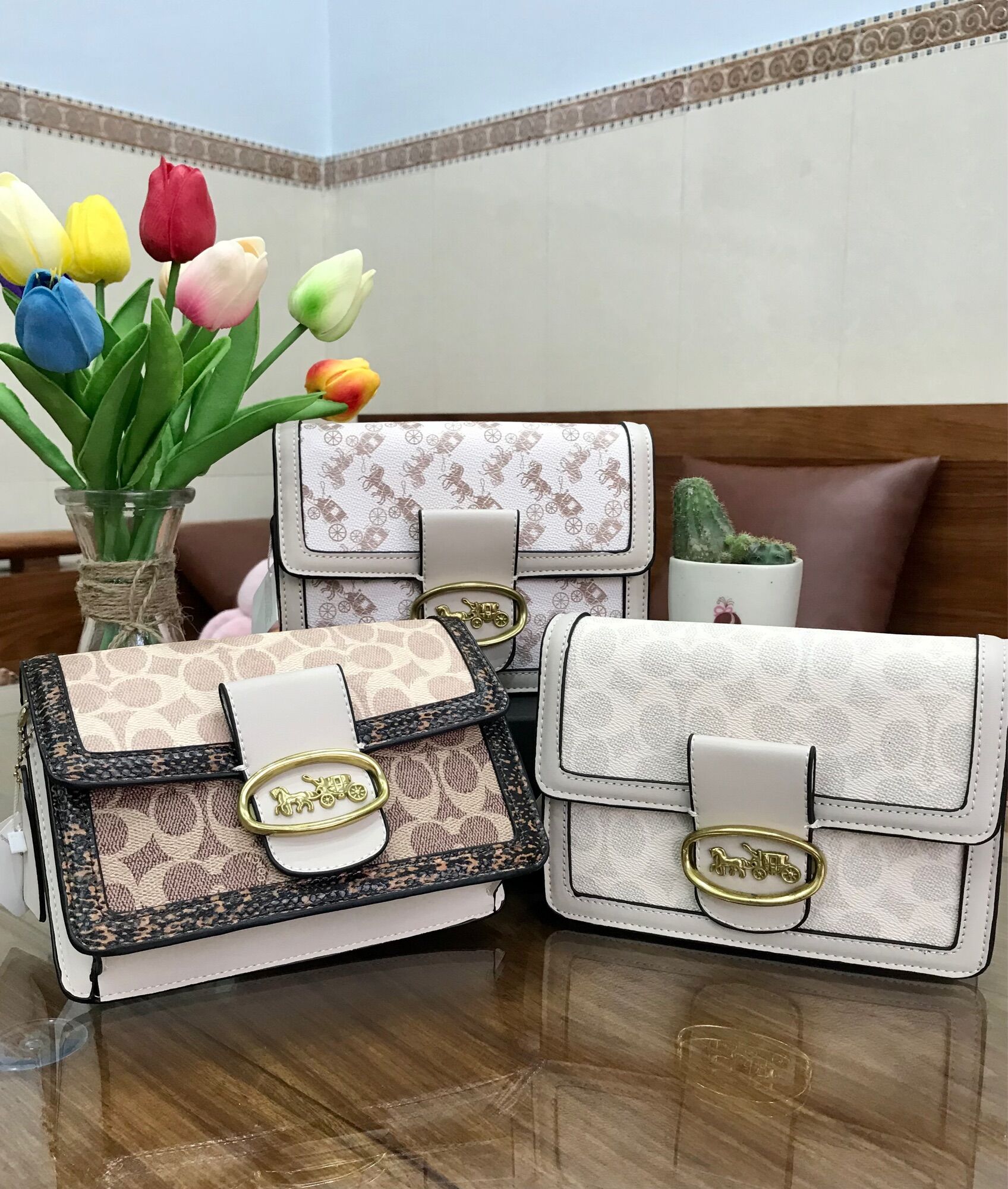 Túi nữ khoá ngựa đeo chéo Loại Đẹp, túi xách nữ , túi đeo chéo, túi Sale