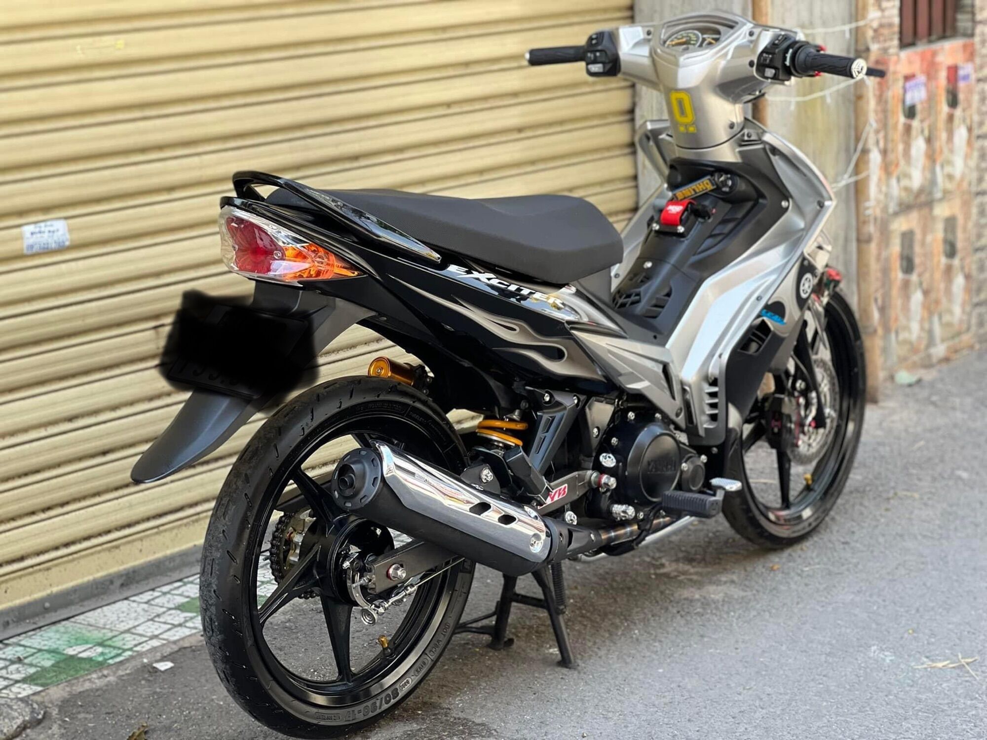 Dàn áo yamaha exciter màu đen bạc dành cho ex 206-2010