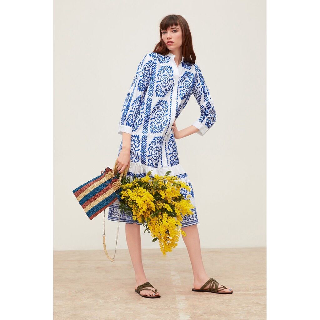 Đầm trắng hoạ tiết gốm sứ thanh lịch