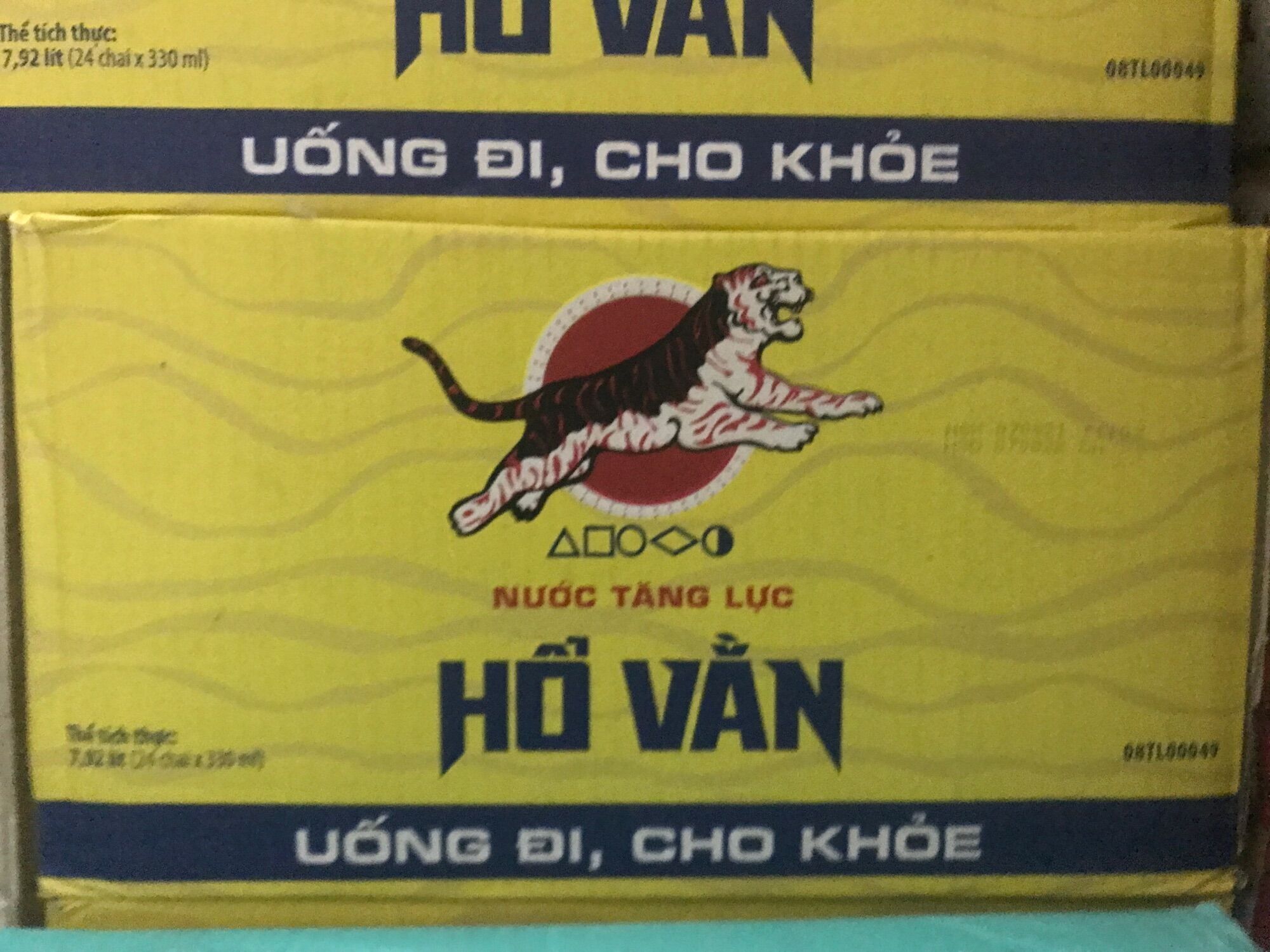 Thùng 24 chai nước tăng lực Hổ Vằn 330ml