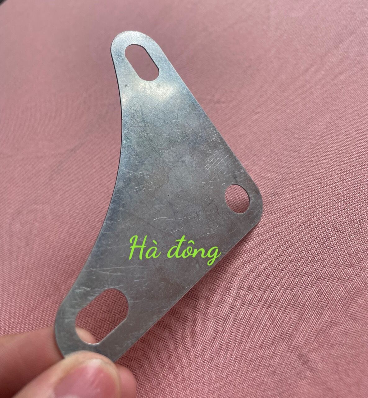 (Combo 10 cái ) Bát ta.m giác bắt kệ V lỗ đa năng