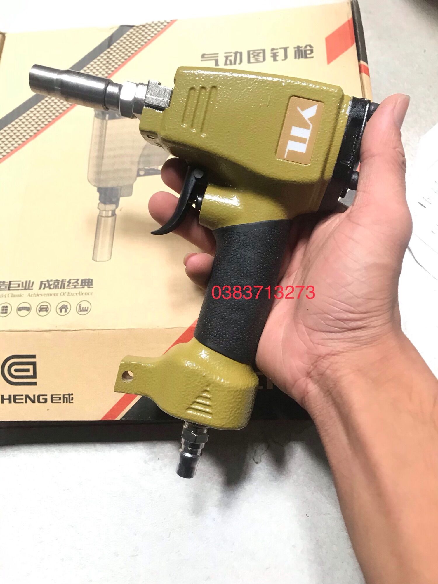 Súng bắn đinh dù khí nén 1170 ytl