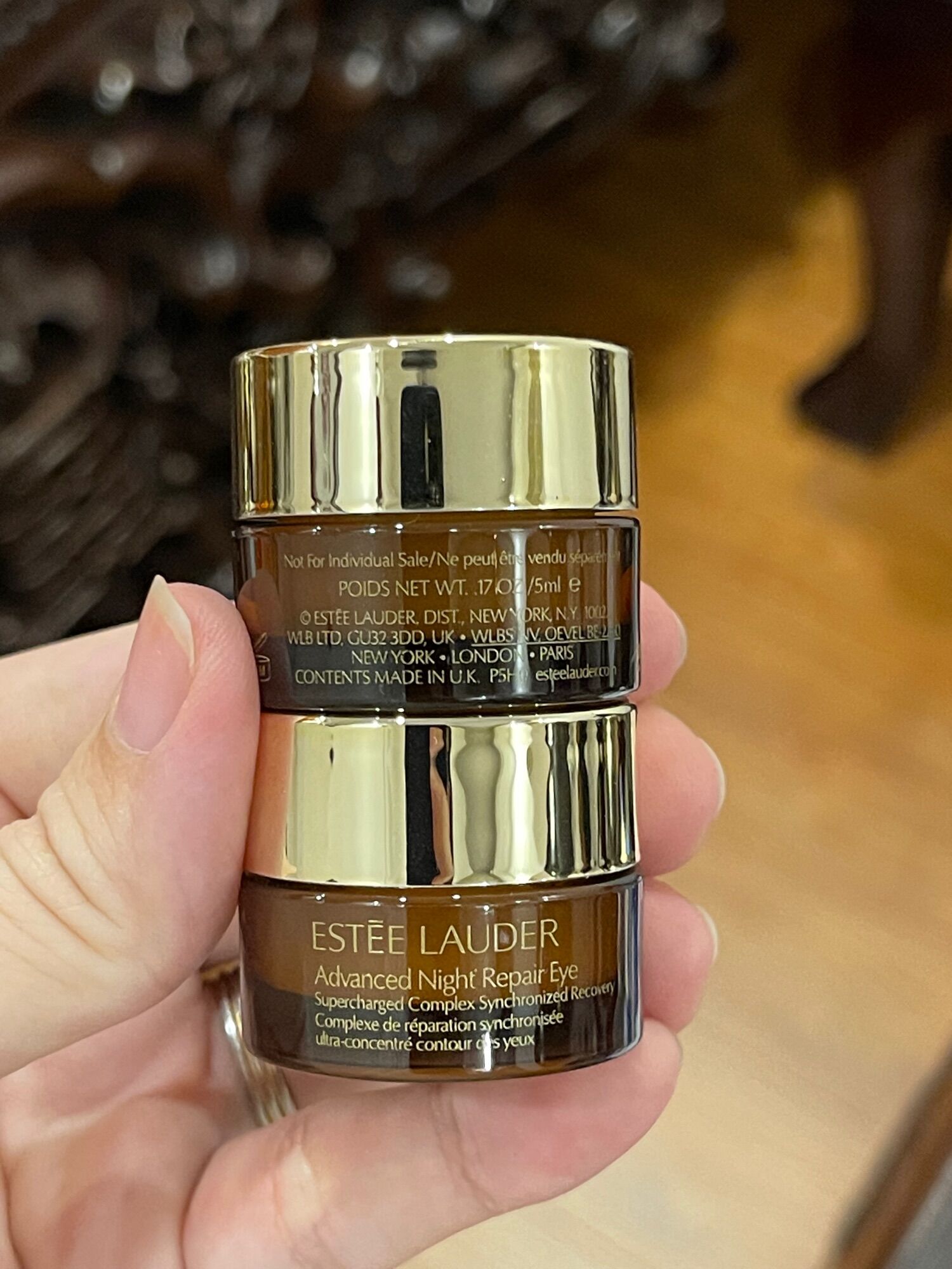 Kem bôi mắt Estee lauder Anr quốc dân