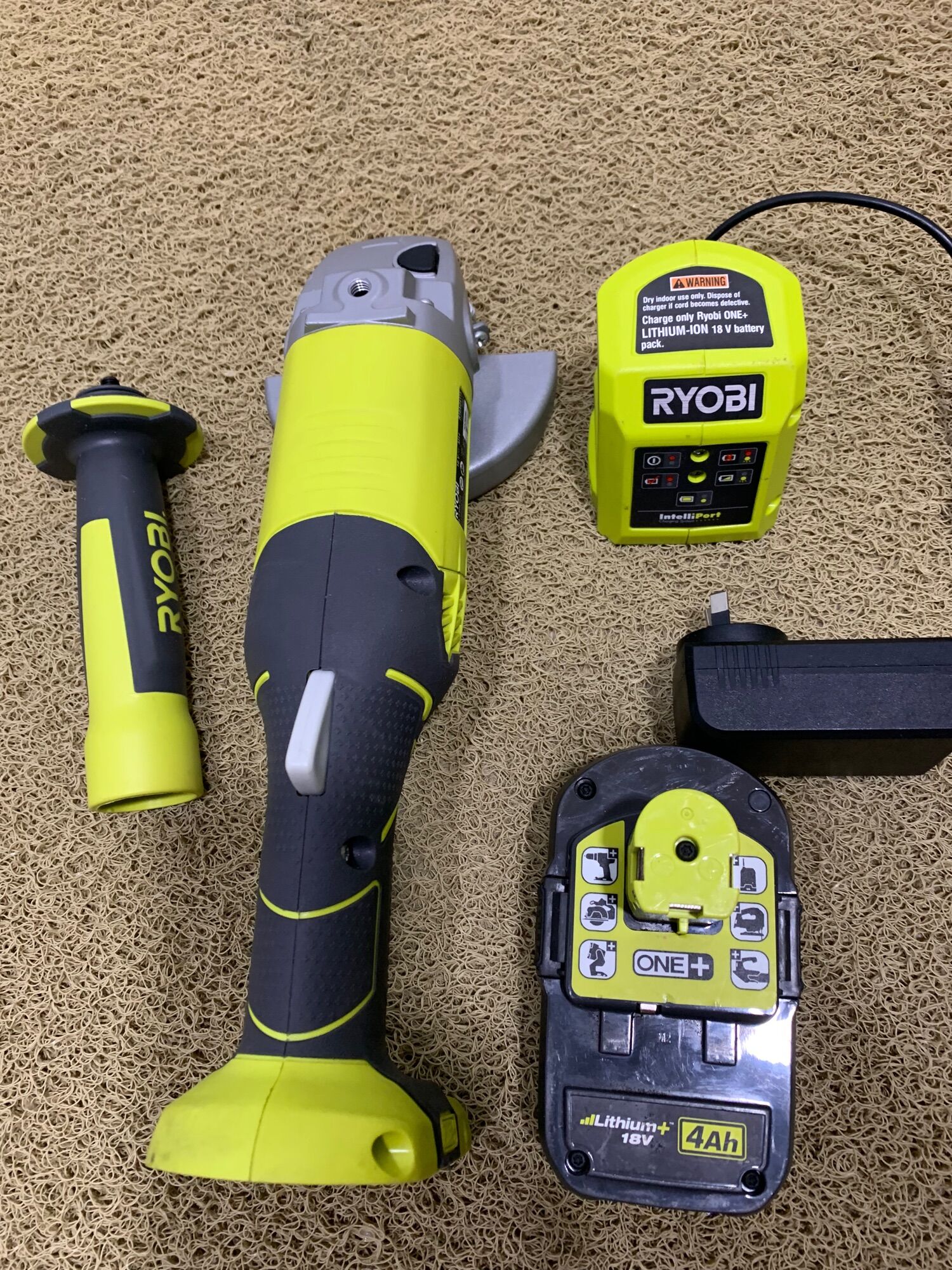 Máy mài ryobi 18v pin 4ah sac