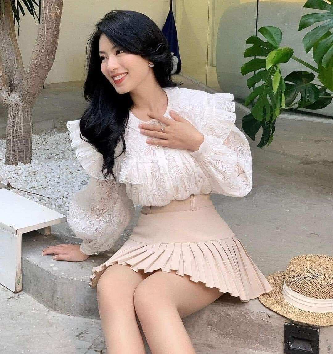 Vải tơ thô mềm hơi giãn màu trắng