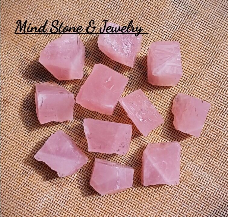Viên đá thanh tẩy thach anh hồng Rose quartzz