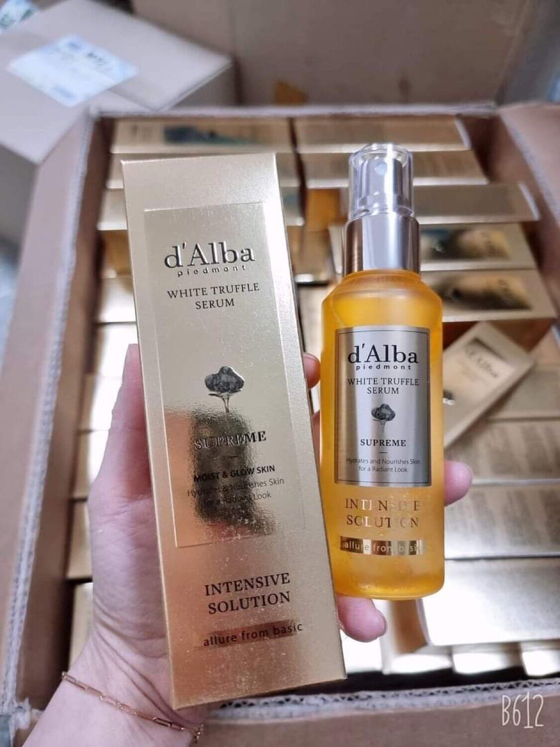 Xịt khoáng bơ dưỡng trắng căng bóng da - d’alba first spray serum