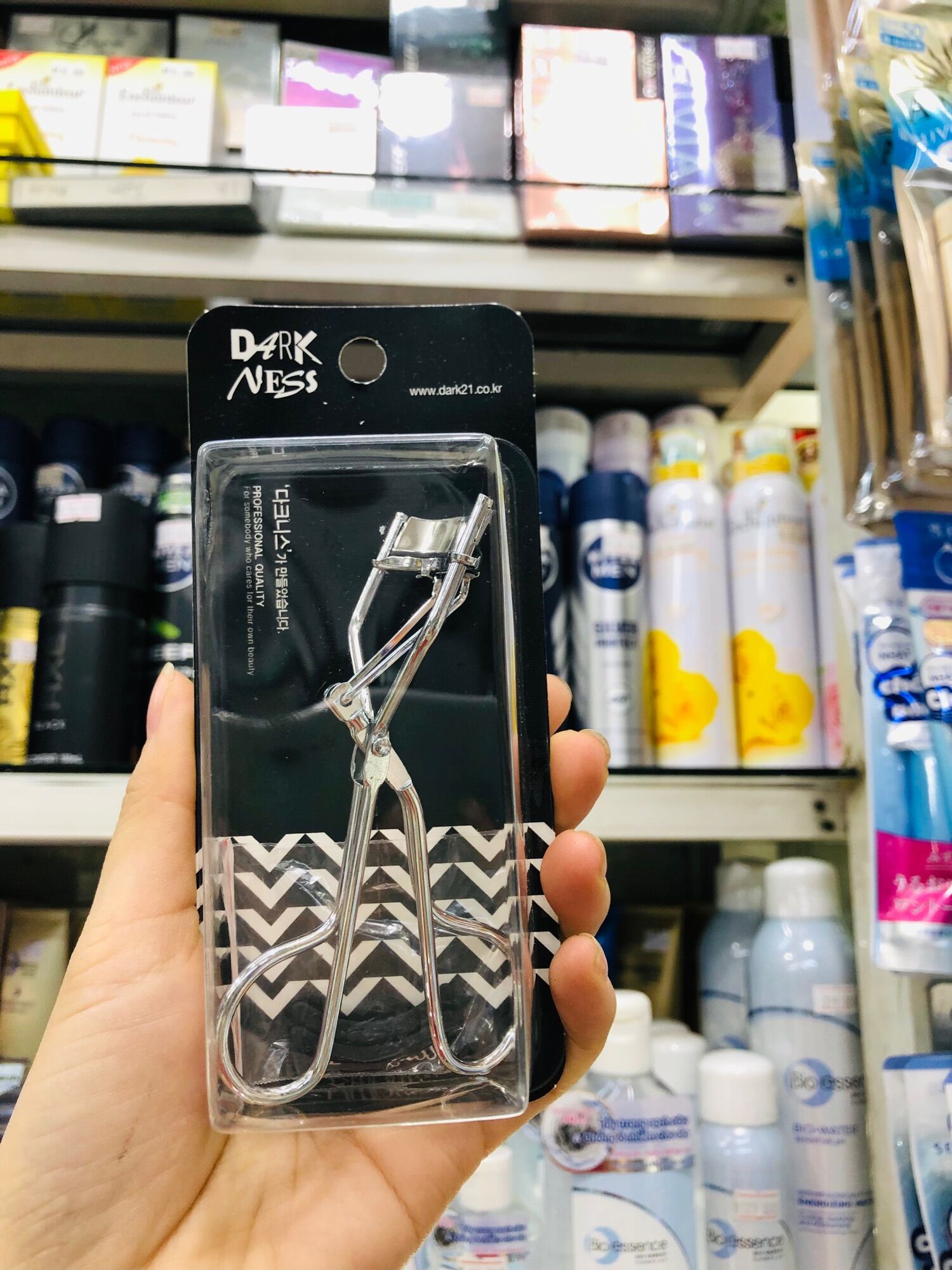 Bấm mi, kẹp mi darkness của Hàn quốc