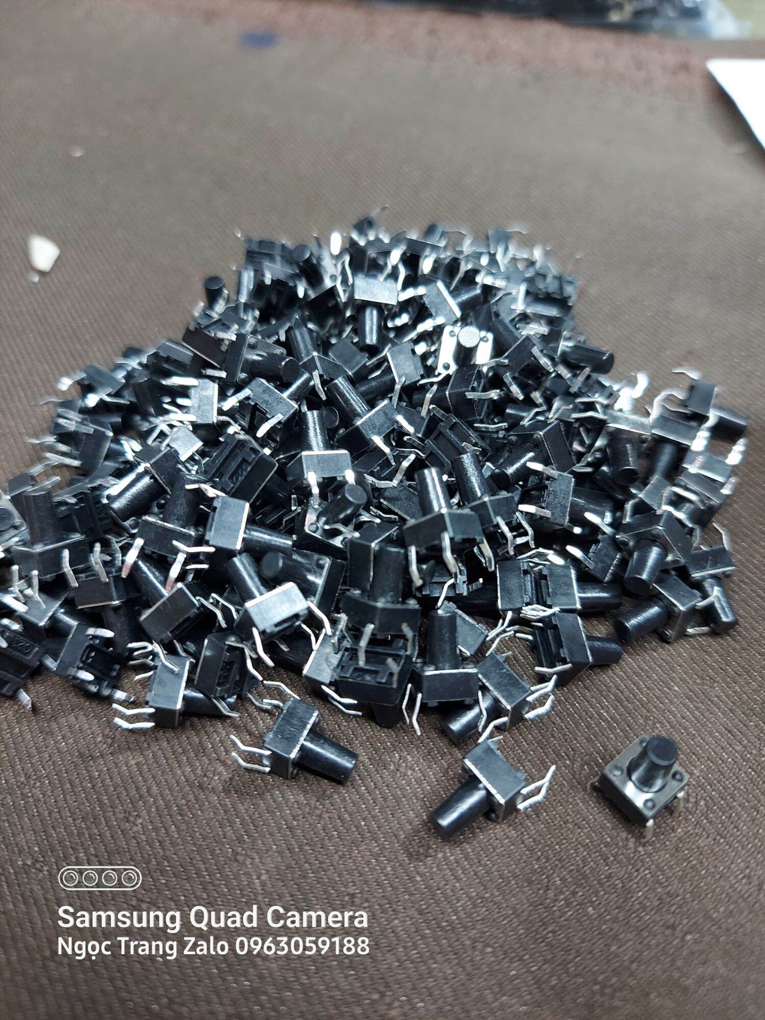 Chíp ngắn 4 chân loại a6×9 1 gói 50 cái