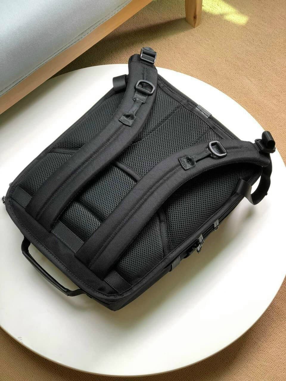 Balo Tumi Slim Solutions Brief chất lượng