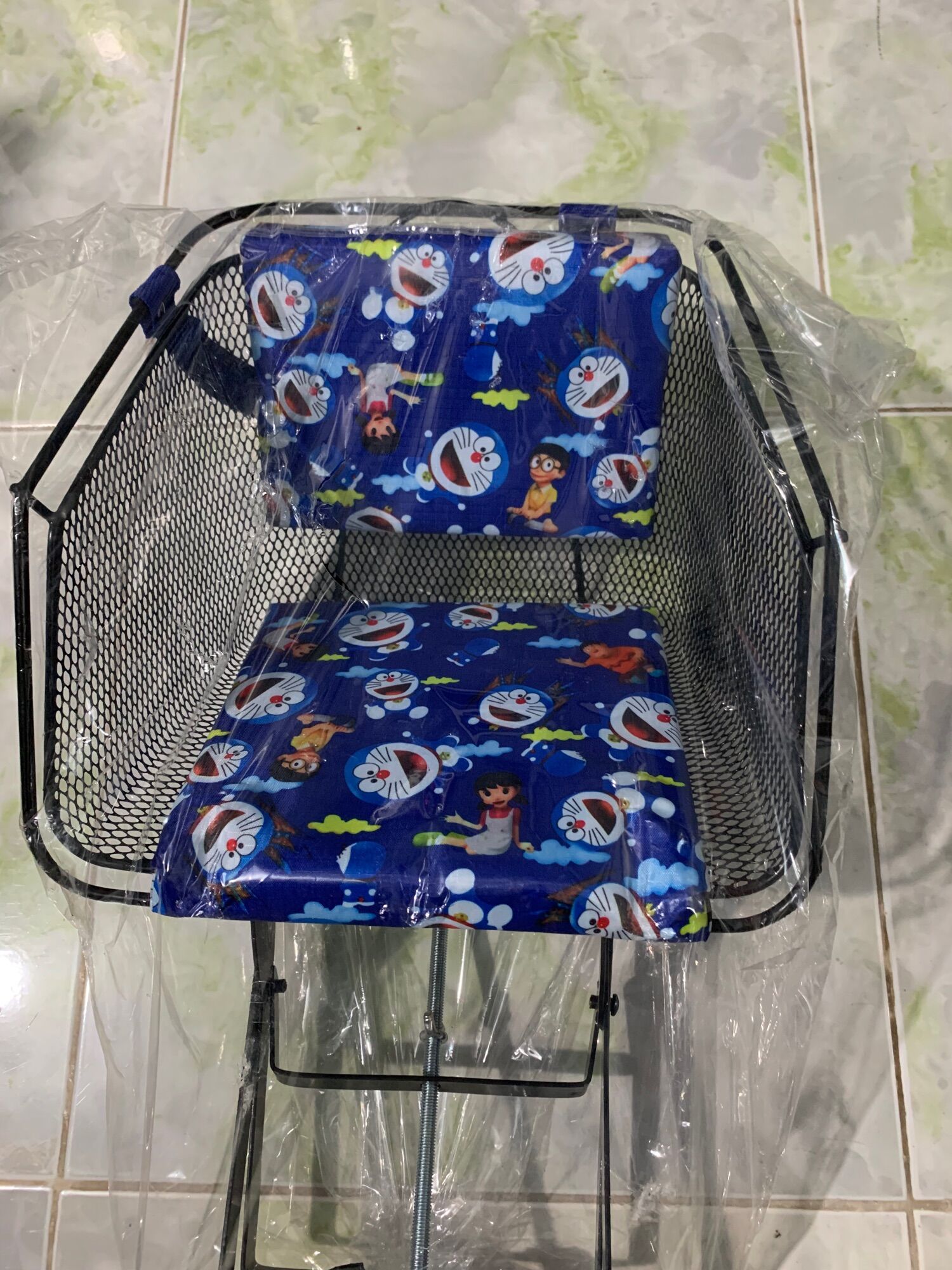 Ghế ngồi xe cho bé, ghế sắt sơn tĩnh điện