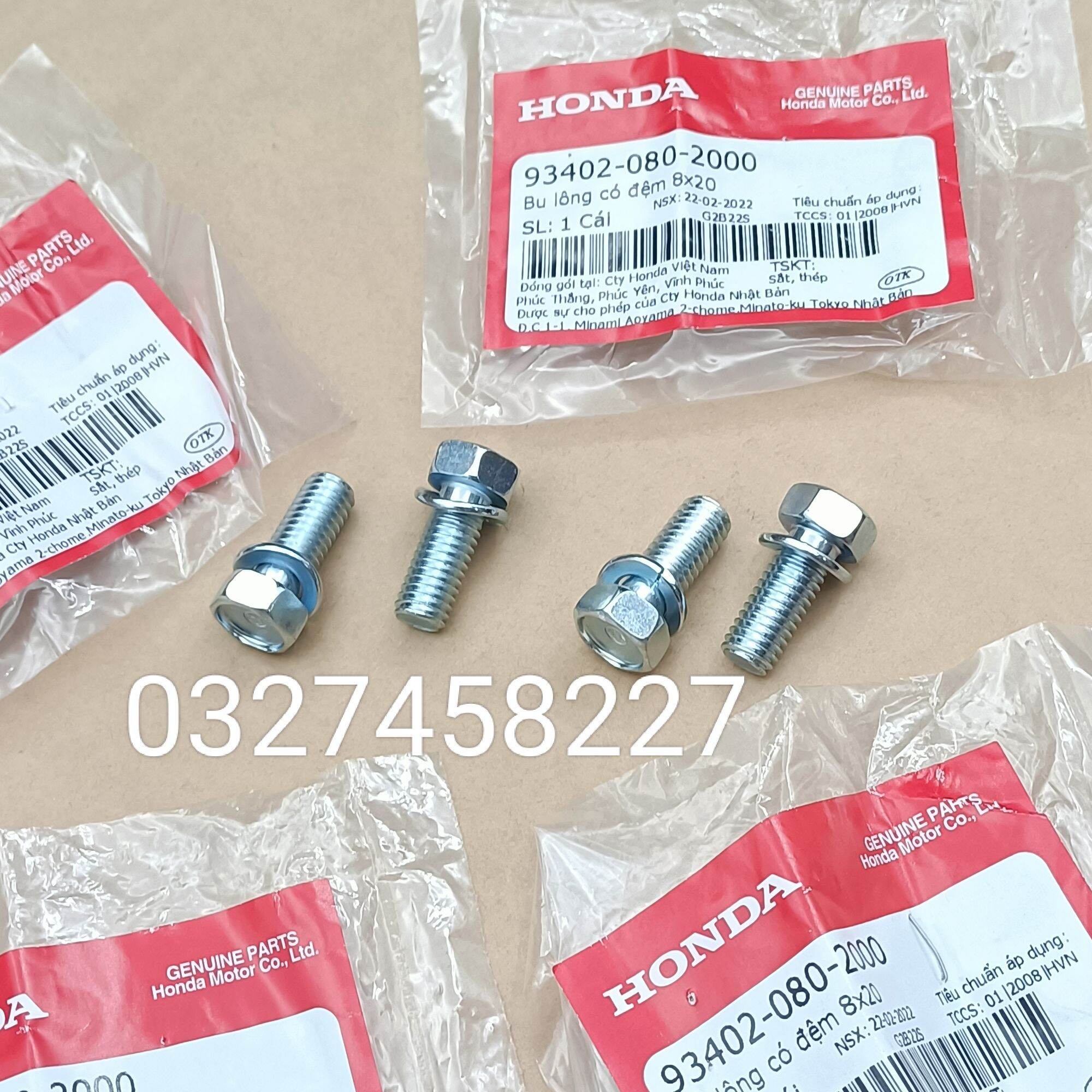 Bộ 4 ốc bắt gác chân máy có đệm xe dream, wave... zin honda.
