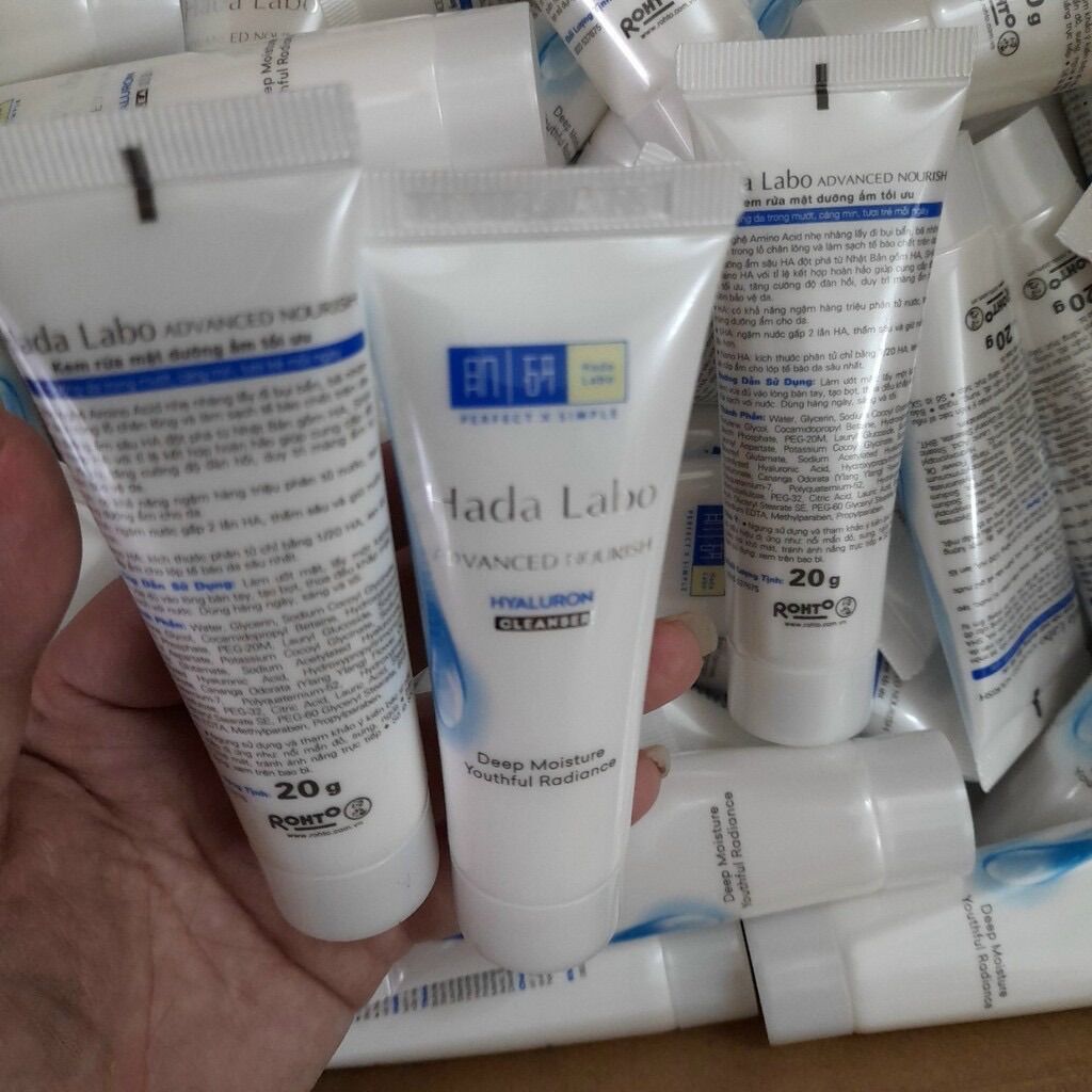 Sữa rửa mặt Hadalabo dưỡng ẩm tuýp dùng thử 20g