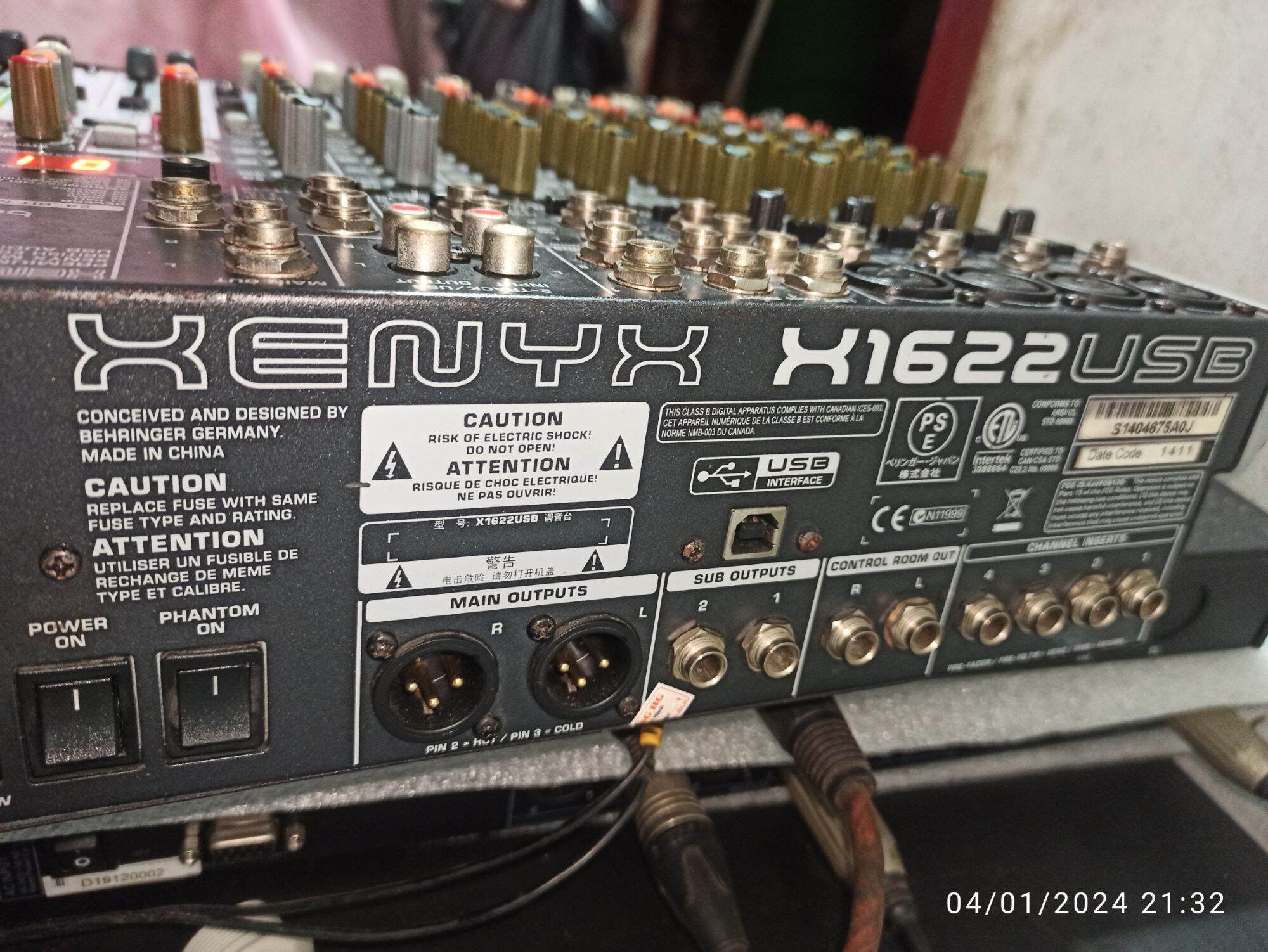 mixer behringer x1622usb (qua sử dụng)