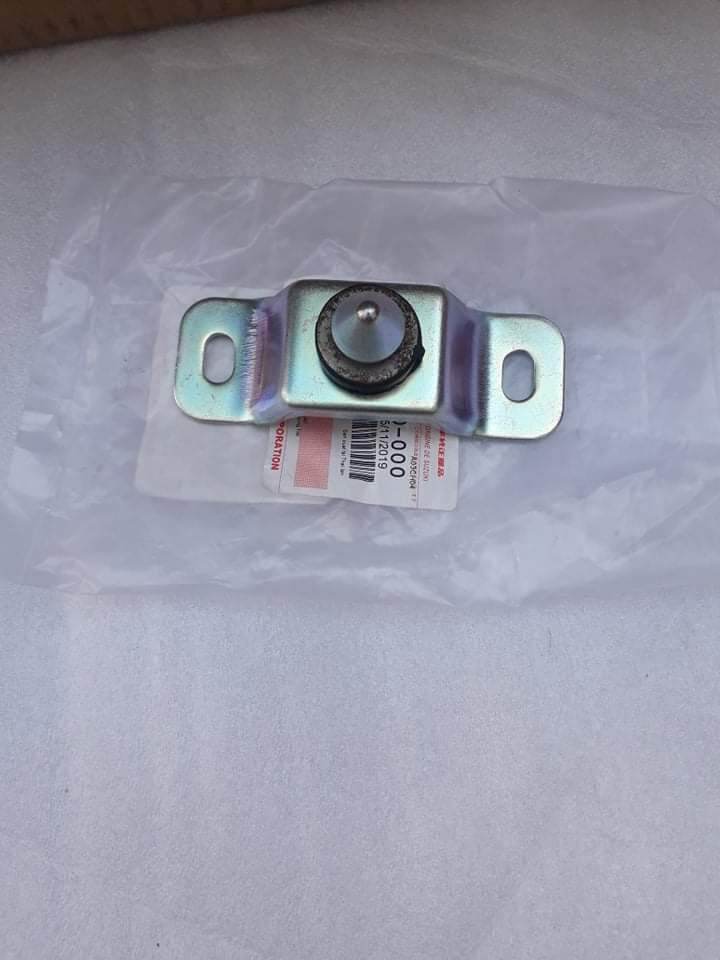 Móc khóa yên suzuki Viva 110