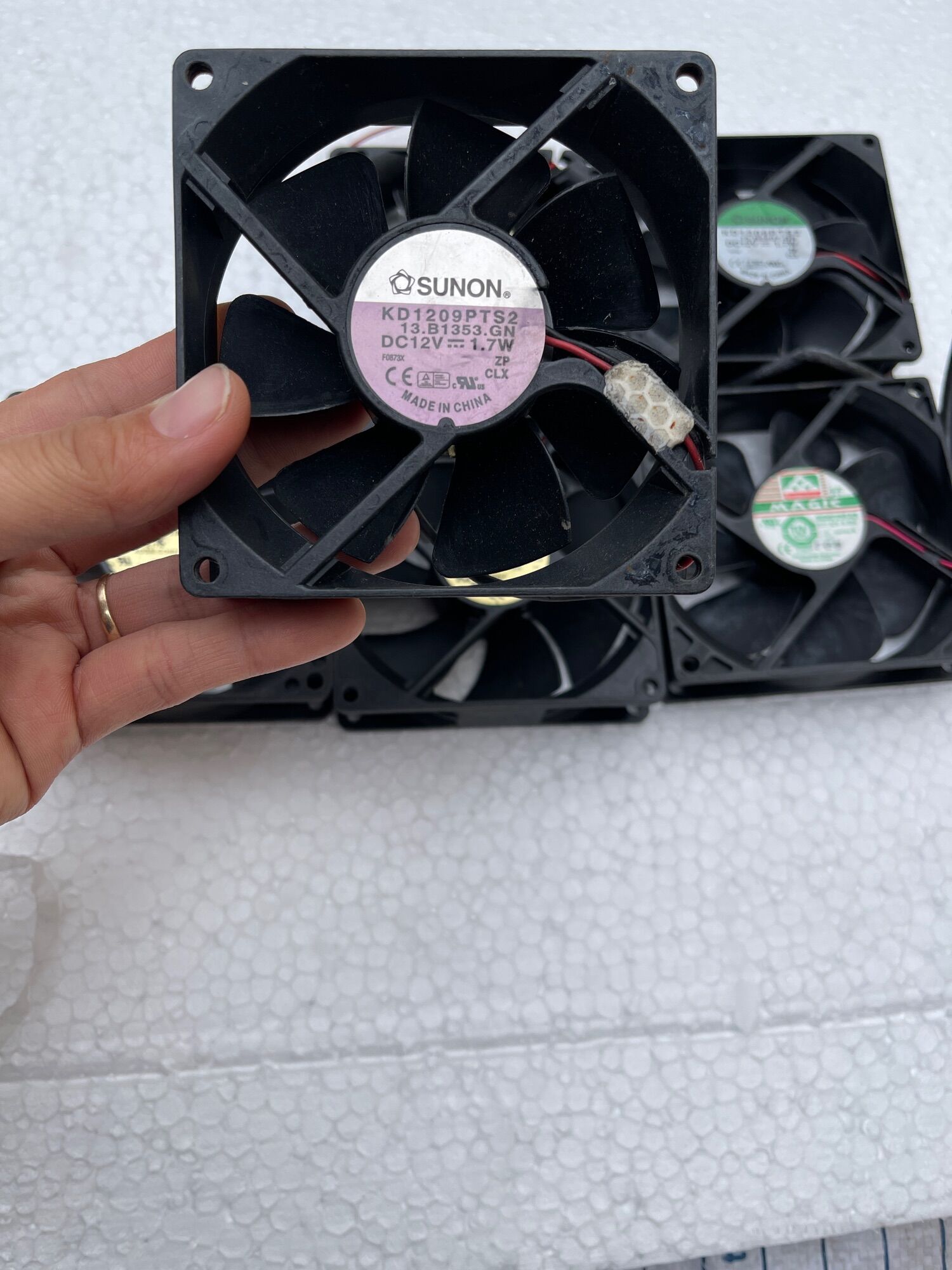 Combo 2 quạt 12v Fan 9x9 2 dây