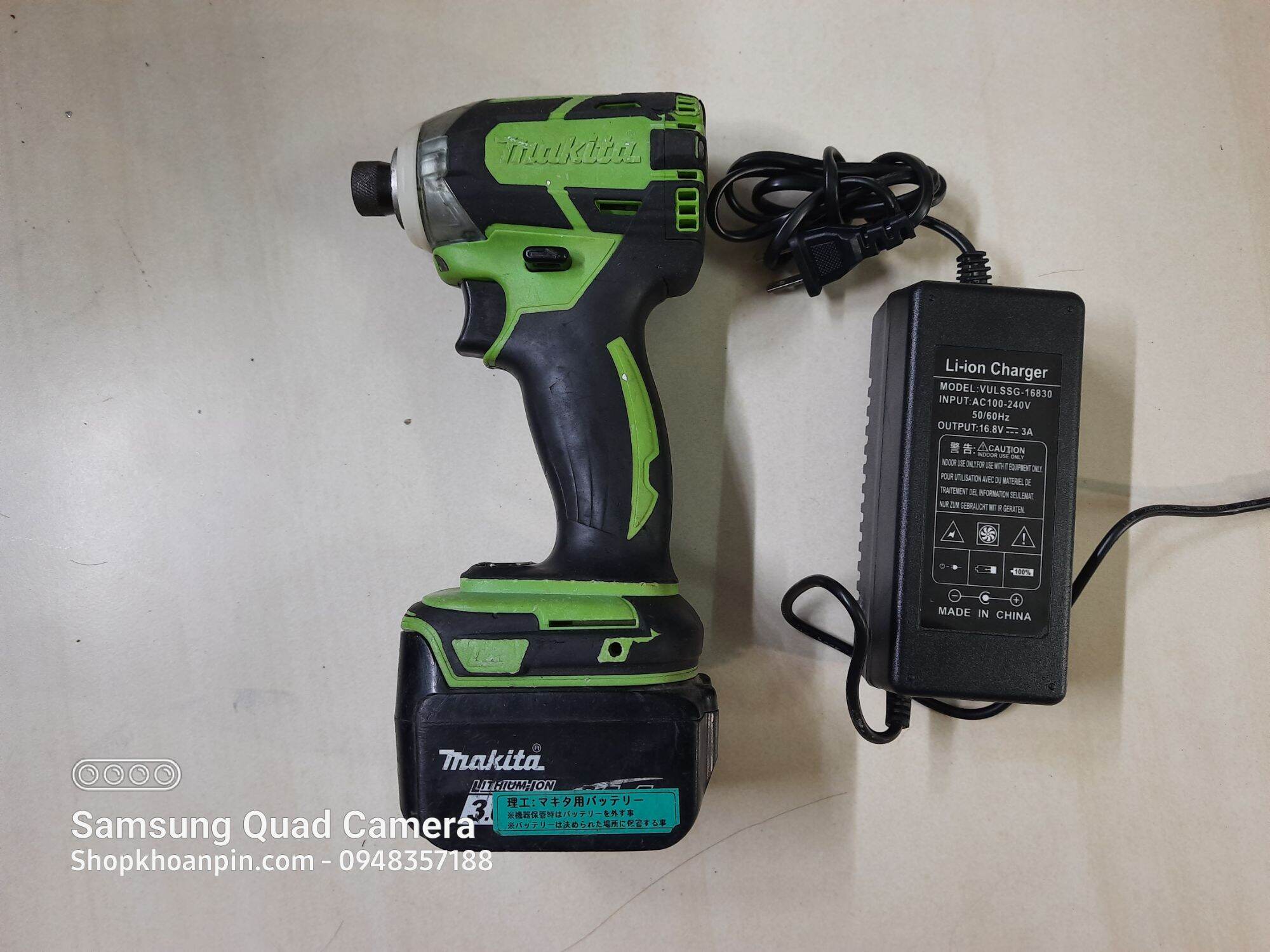 Máy bắn vít makita TD137D