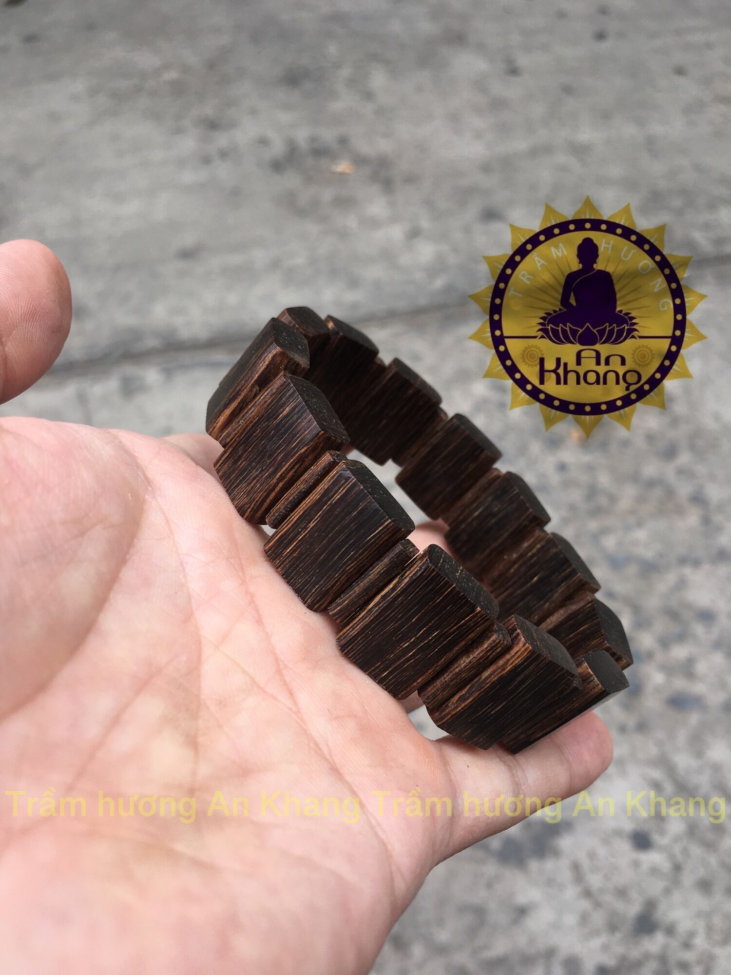 Lách vuông trầm sánh chìm cao cấp