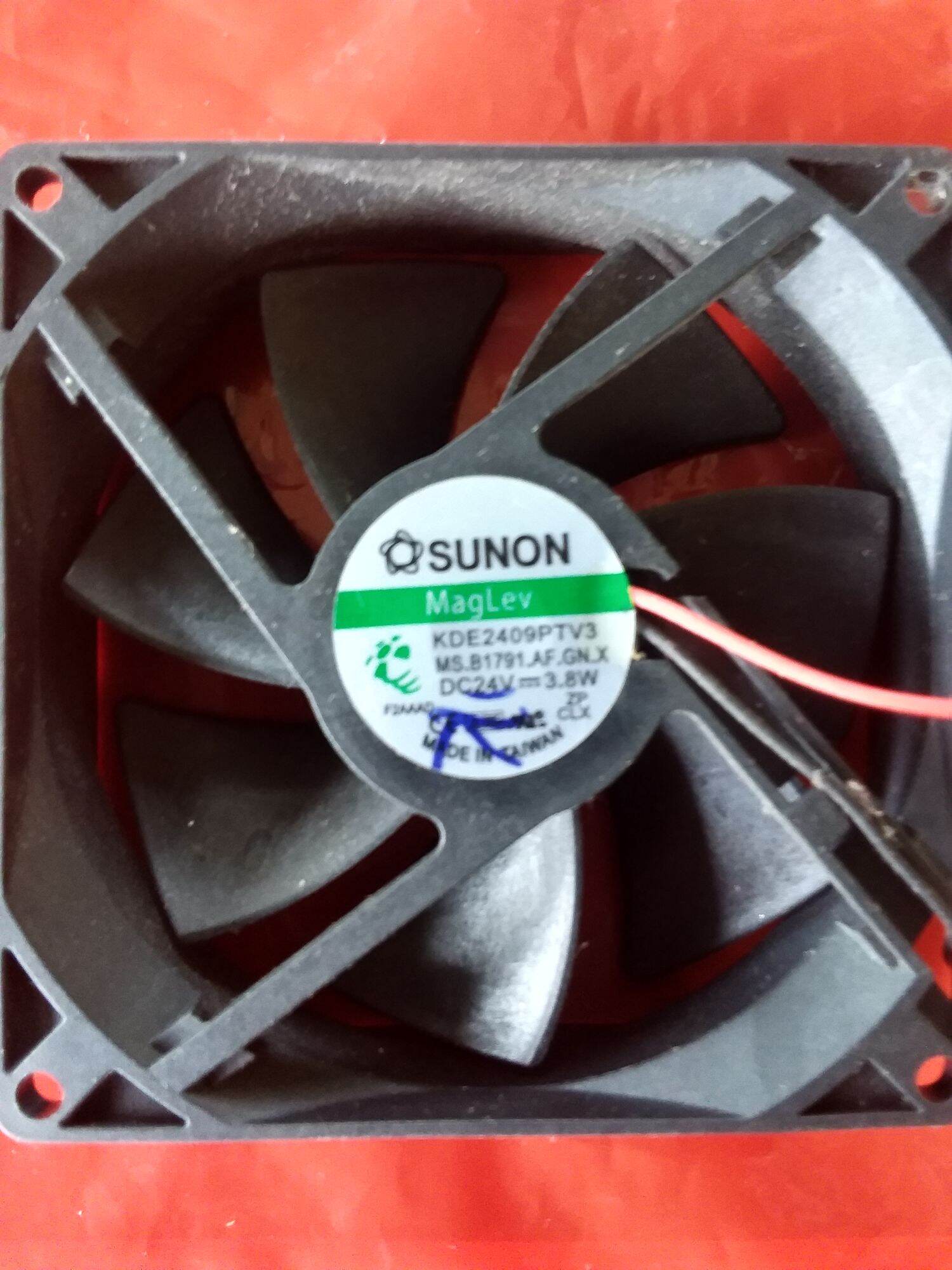 1 QUẠT HÚT SUNON 24V-9CM*9M*2.5CM