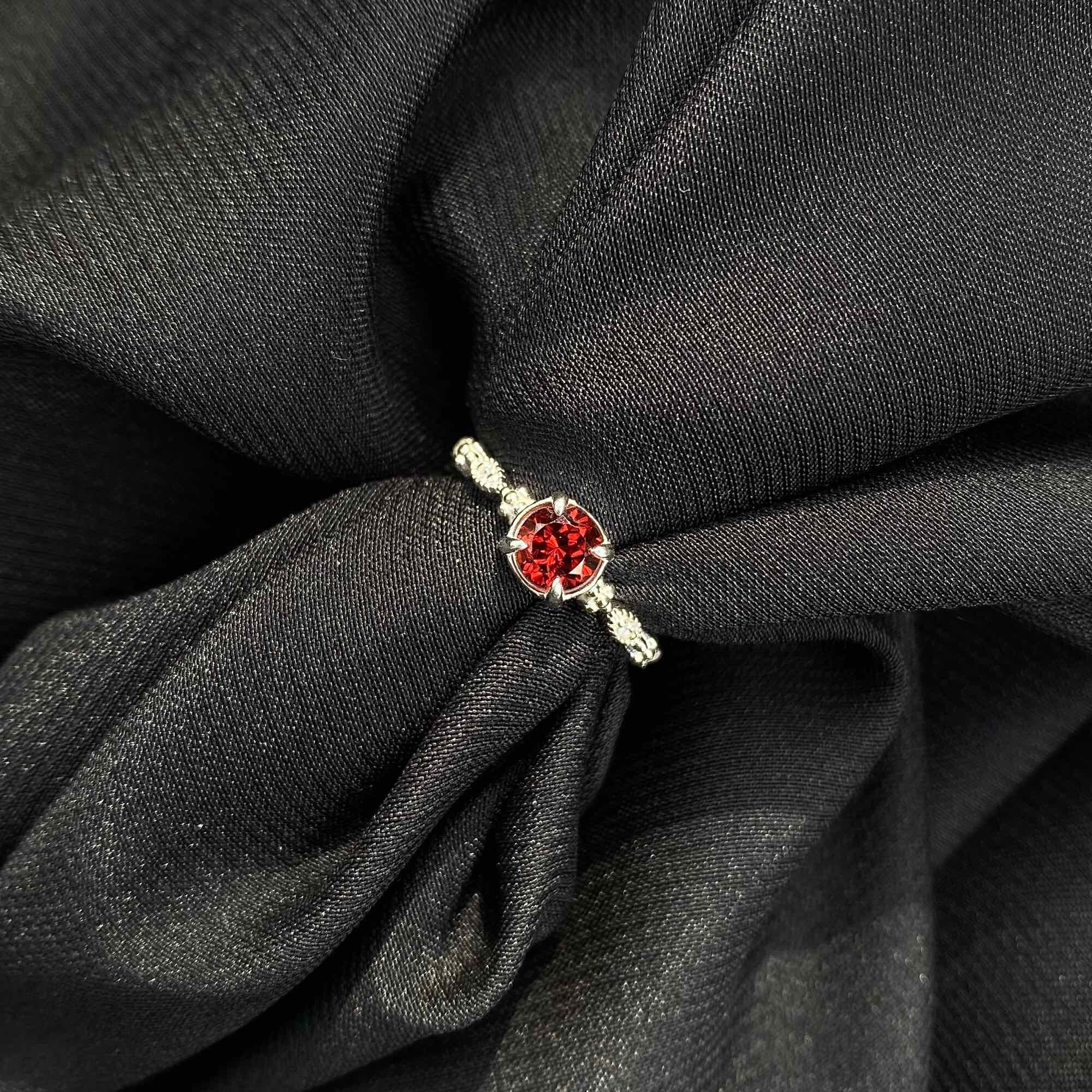 Nhẫn bạc 925 đá chủ garnet đỏ burning red ring